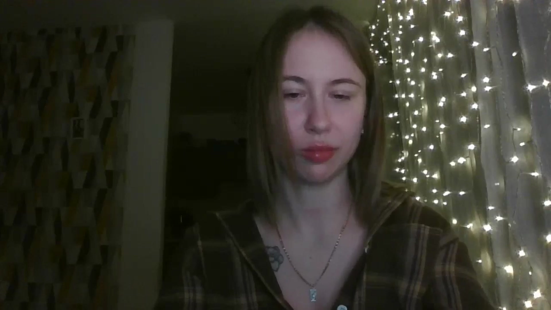 Gallery image thumbnail from Marmelade's myfreecams stream on, 11/12/2024, 24:36 image 15 of 20