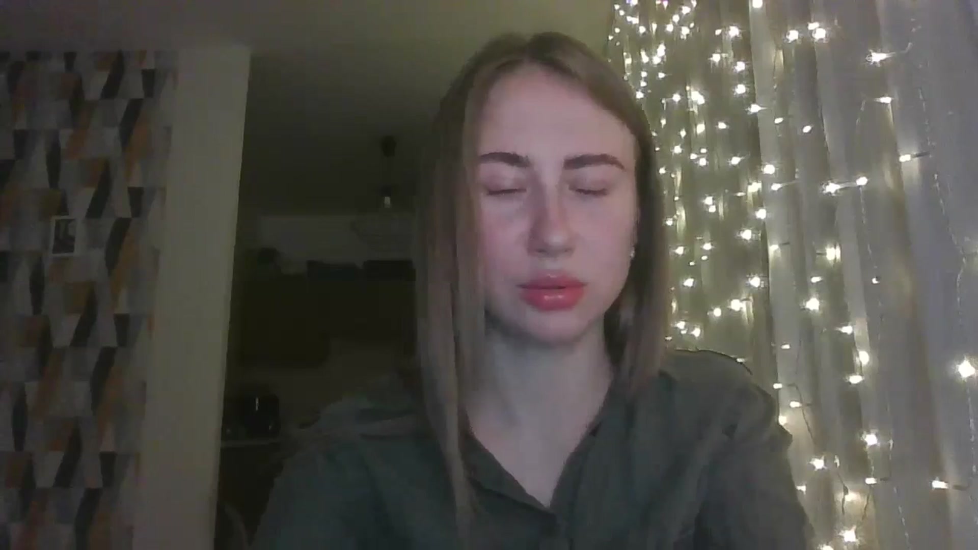 Gallery image thumbnail from Marmelade's myfreecams stream on, 11/13/2024, 20:52 image 18 of 20