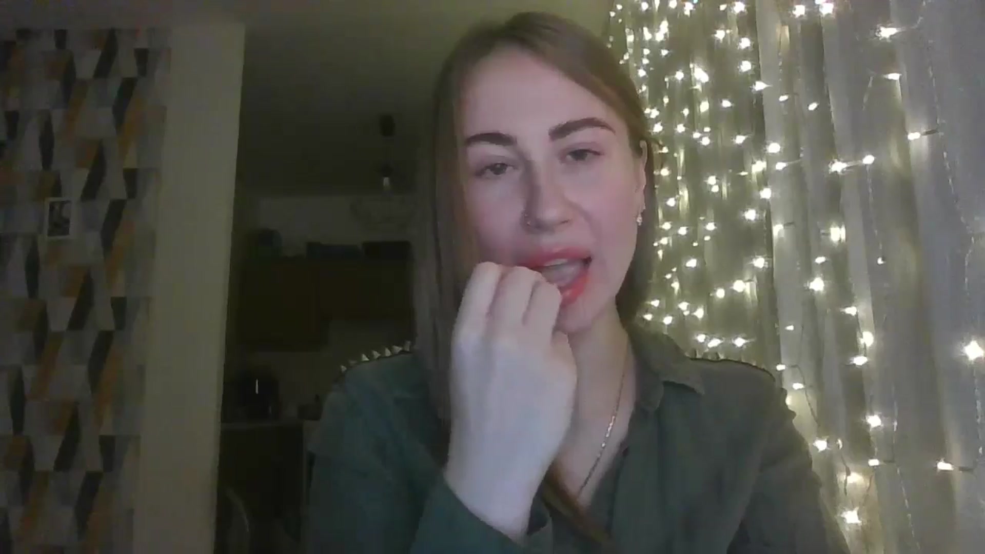 Gallery image thumbnail from Marmelade's myfreecams stream on, 11/13/2024, 20:52 image 6 of 20