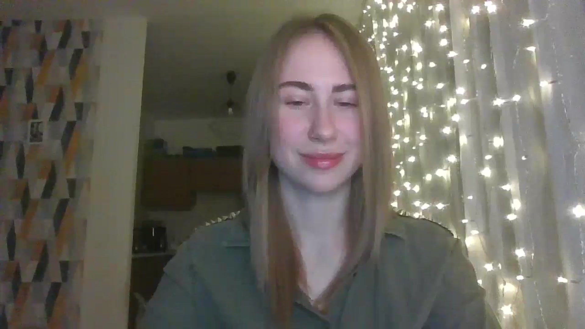 Gallery image thumbnail from Marmelade's myfreecams stream on, 11/13/2024, 20:52 image 3 of 20