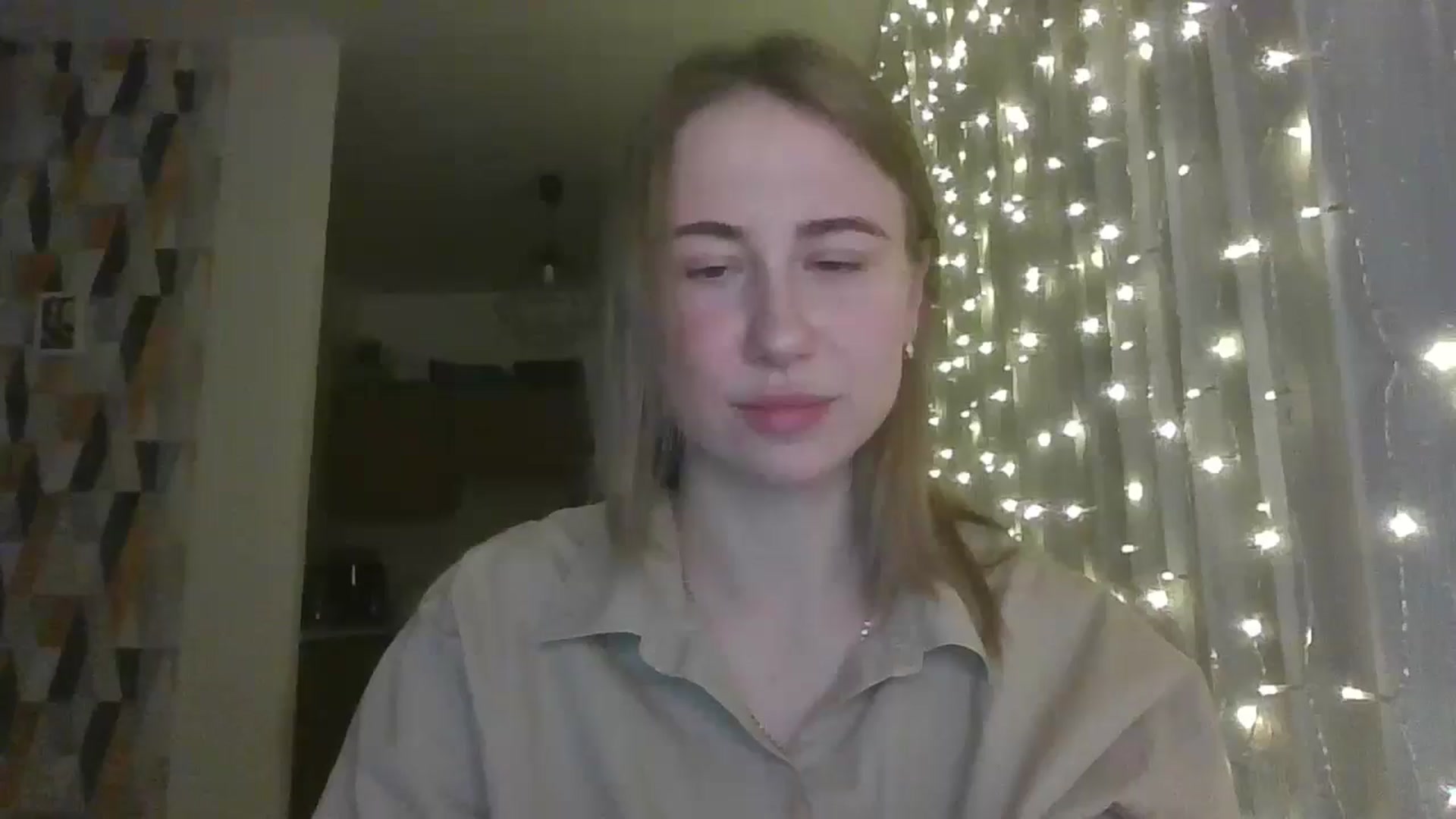 Gallery image thumbnail from Marmelade's myfreecams stream on, 11/14/2024, 23:54 image 18 of 20