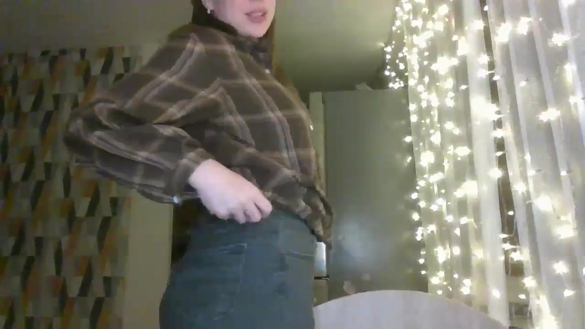 Gallery image thumbnail from Marmelade's myfreecams stream on, 11/16/2024, 23:20 image 2 of 20