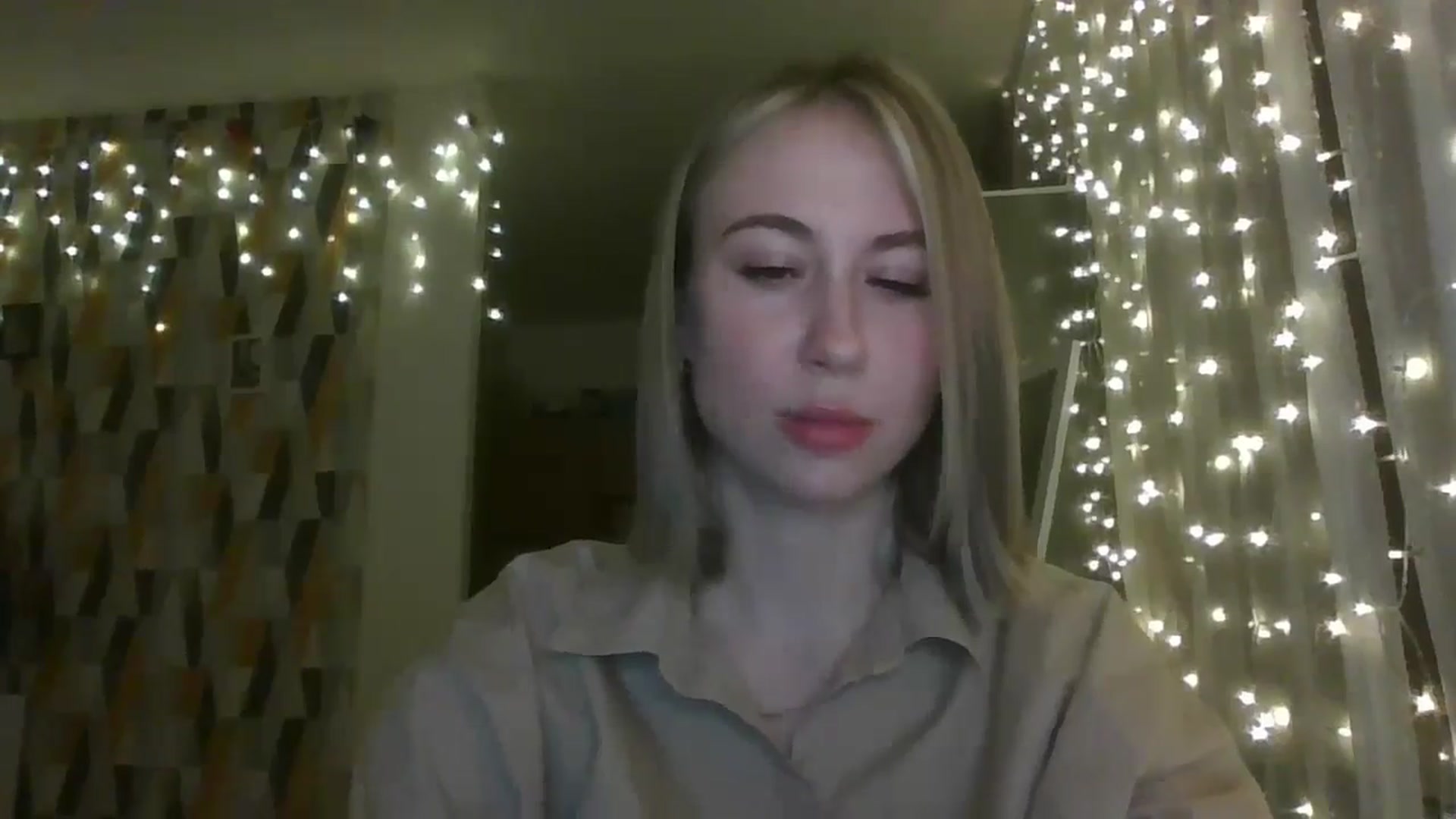 Gallery image thumbnail from Marmelade's myfreecams stream on, 12/07/2024, 21:01 image 6 of 20