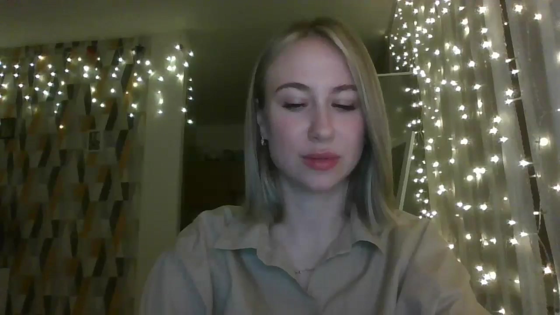 Gallery image thumbnail from Marmelade's myfreecams stream on, 12/07/2024, 21:01 image 4 of 20
