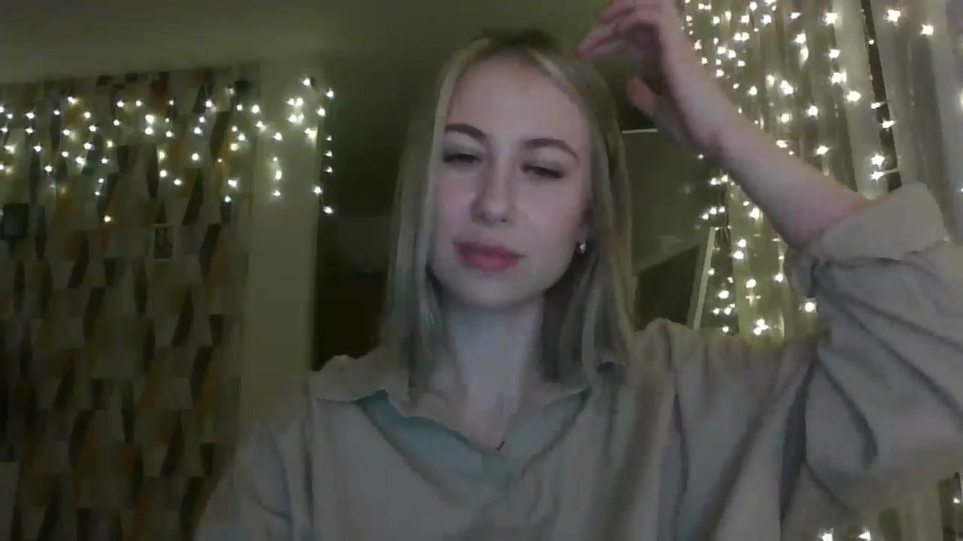 Gallery image thumbnail from Marmelade's myfreecams stream on, 12/07/2024, 21:01 image 16 of 20