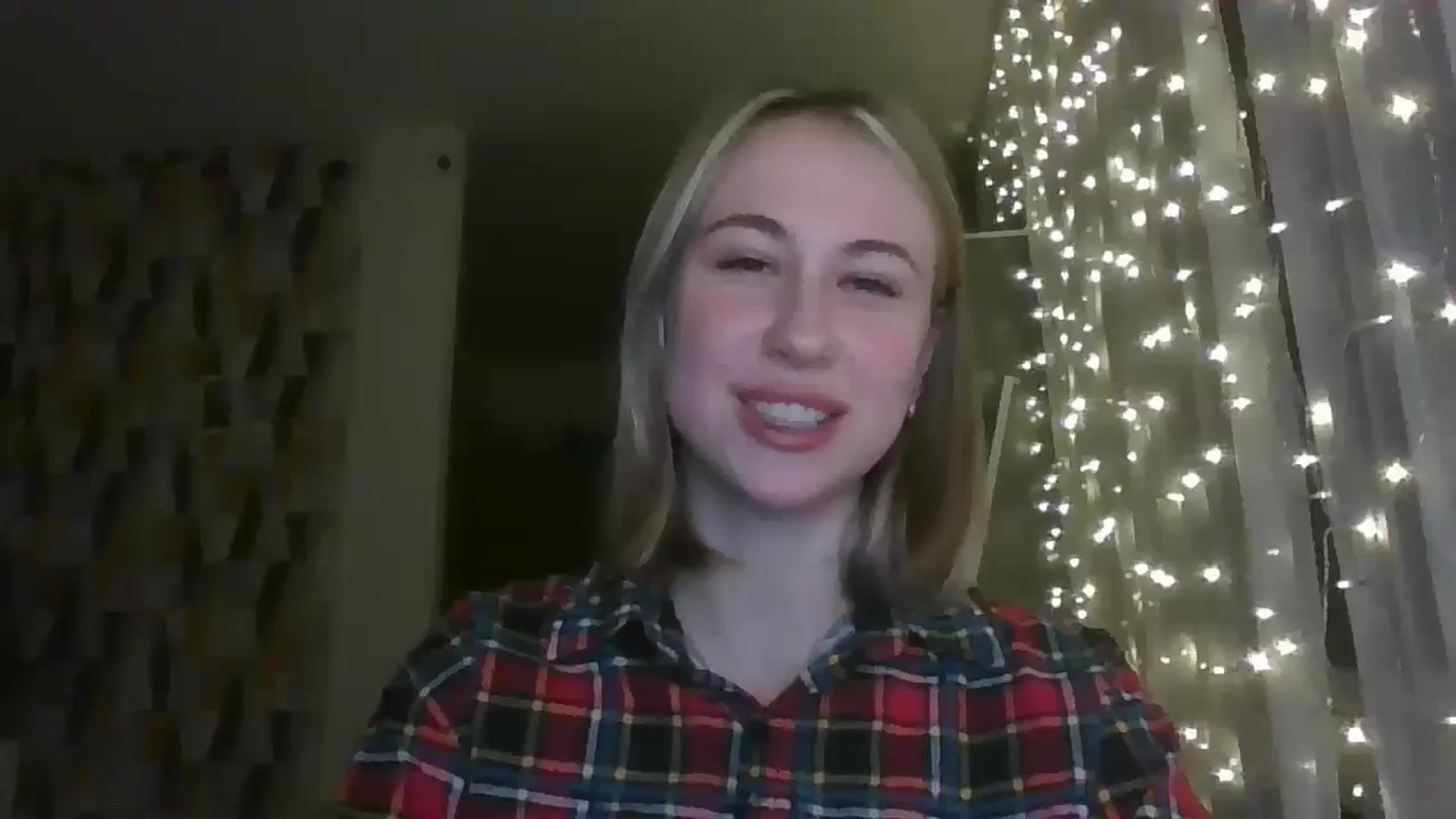 Gallery image thumbnail from Marmelade's myfreecams stream on, 12/18/2024, 23:28 image 15 of 20