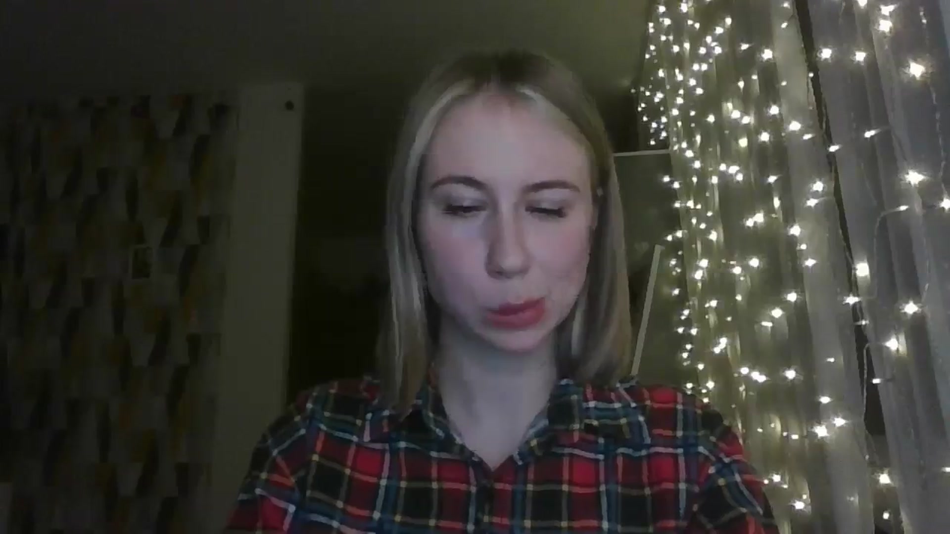 Gallery image thumbnail from Marmelade's myfreecams stream on, 12/18/2024, 23:28 image 2 of 20
