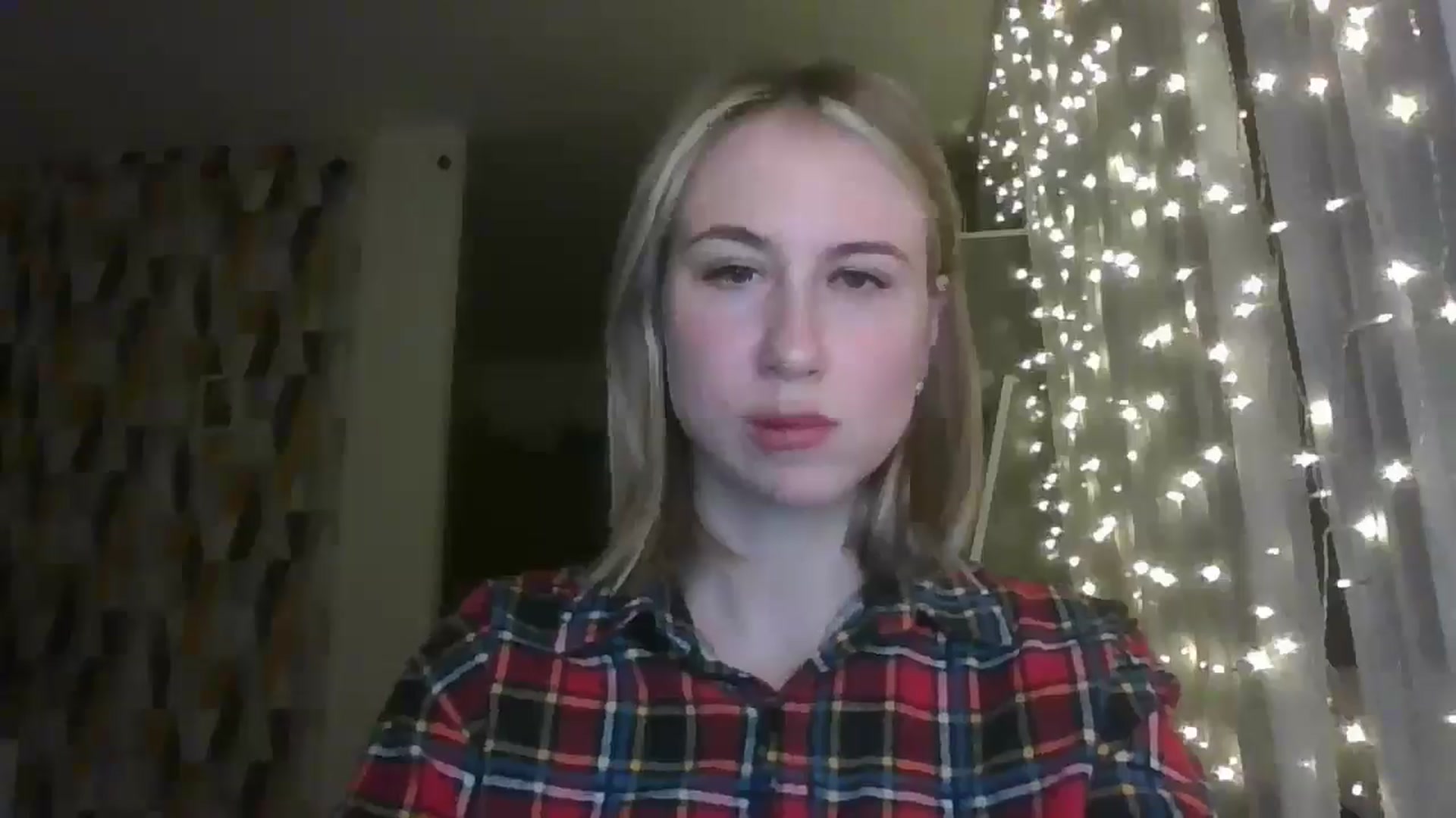 Gallery image thumbnail from Marmelade's myfreecams stream on, 12/18/2024, 23:28 image 7 of 20