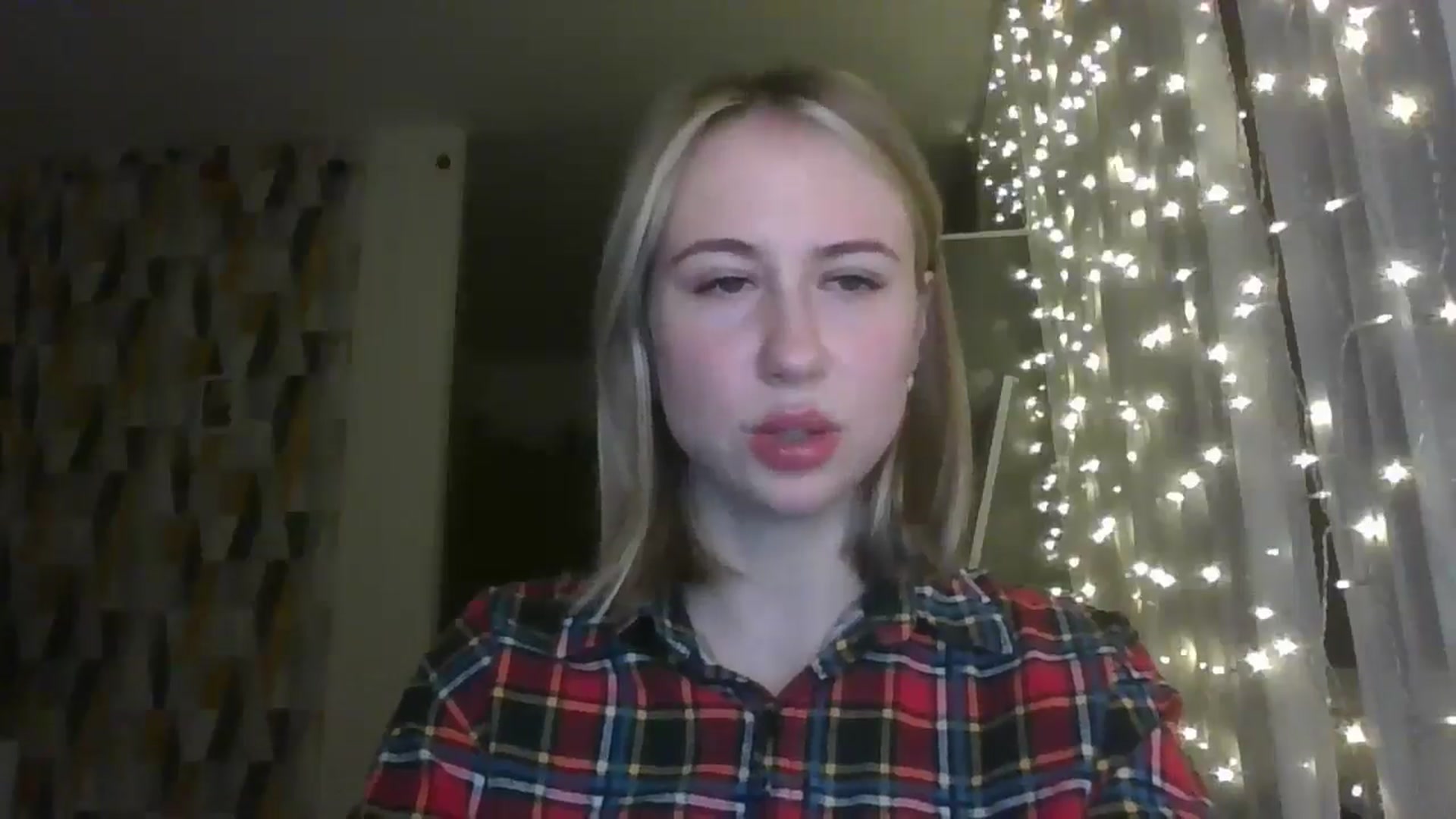 Gallery image thumbnail from Marmelade's myfreecams stream on, 12/18/2024, 23:28 image 10 of 20