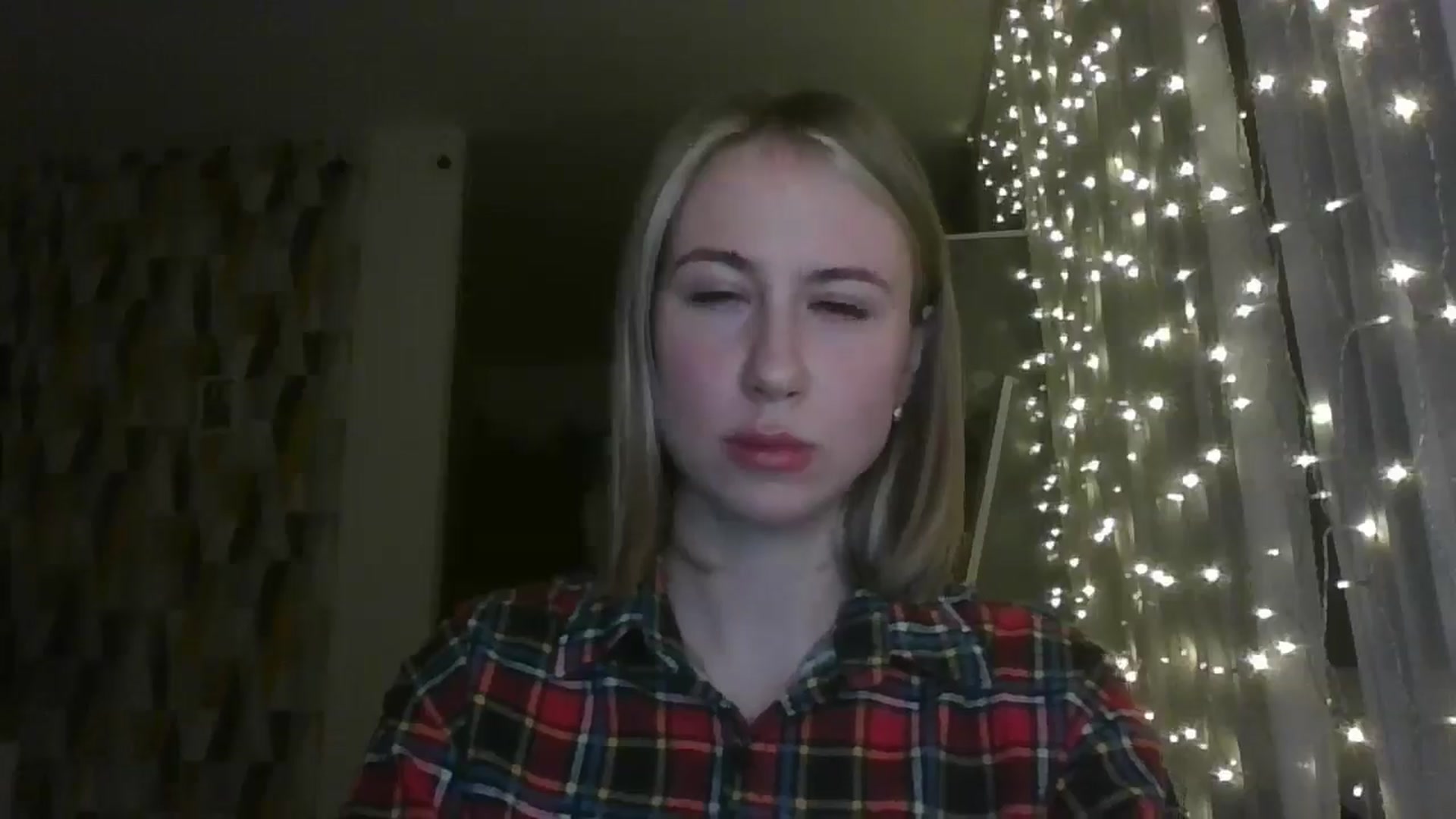 Gallery image thumbnail from Marmelade's myfreecams stream on, 12/18/2024, 23:28 image 3 of 20