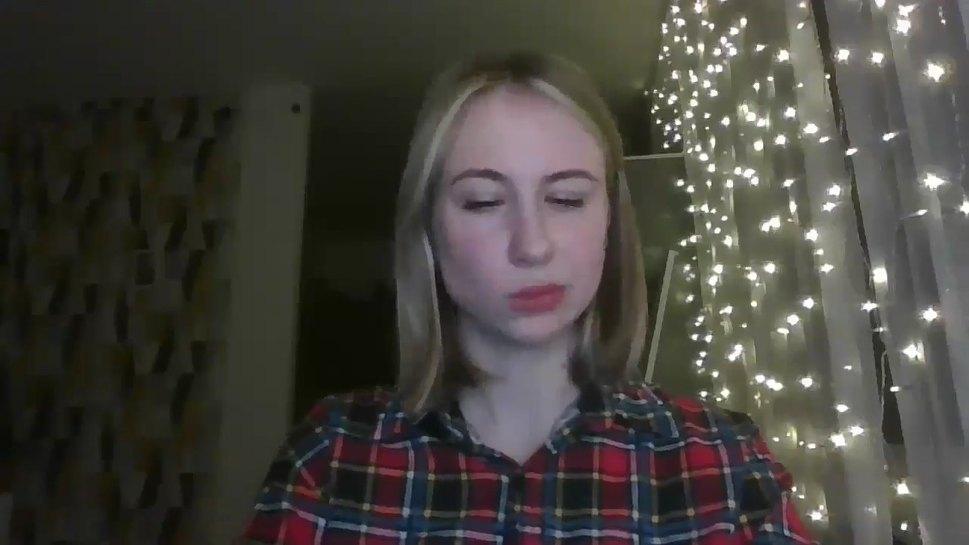 Gallery image thumbnail from Marmelade's myfreecams stream on, 12/18/2024, 23:28 image 13 of 20