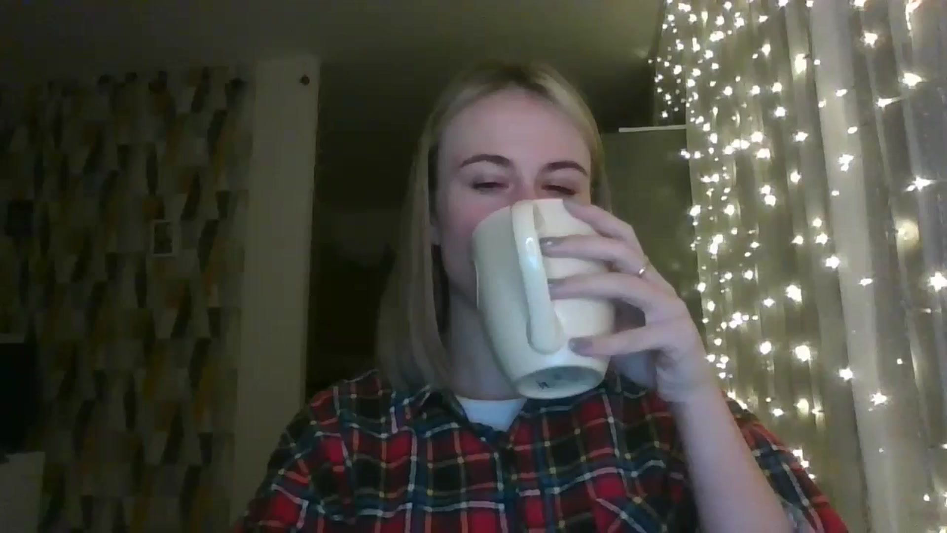 Gallery image thumbnail from Marmelade's myfreecams stream on, 01/17/2025, 23:32 image 9 of 20