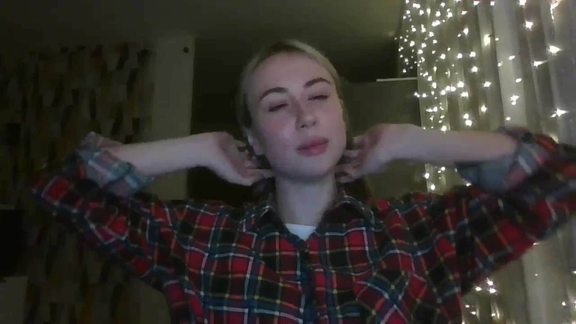 Gallery image thumbnail from Marmelade's myfreecams stream on, 01/17/2025, 23:32 image 6 of 20