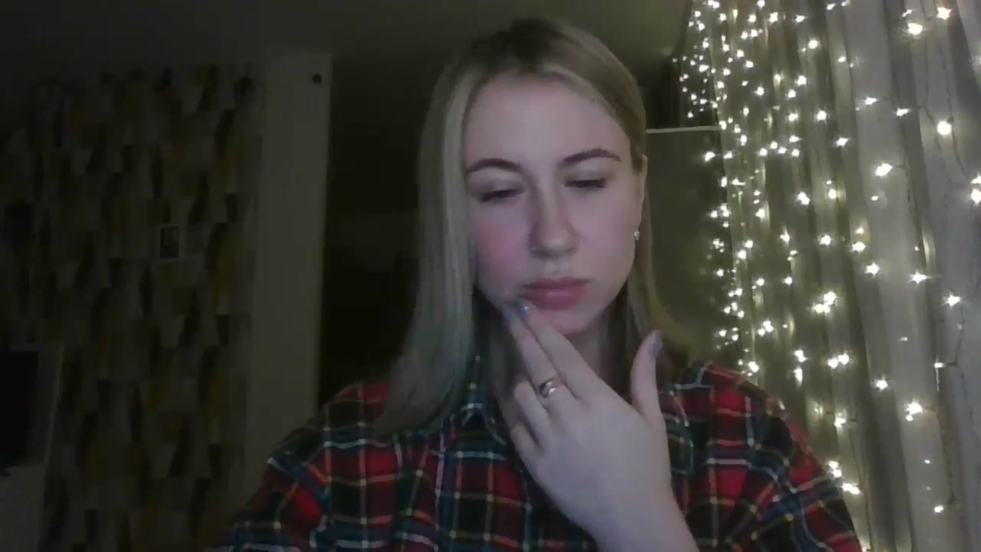 Gallery image thumbnail from Marmelade's myfreecams stream on, 01/23/2025, 24:01 image 20 of 20
