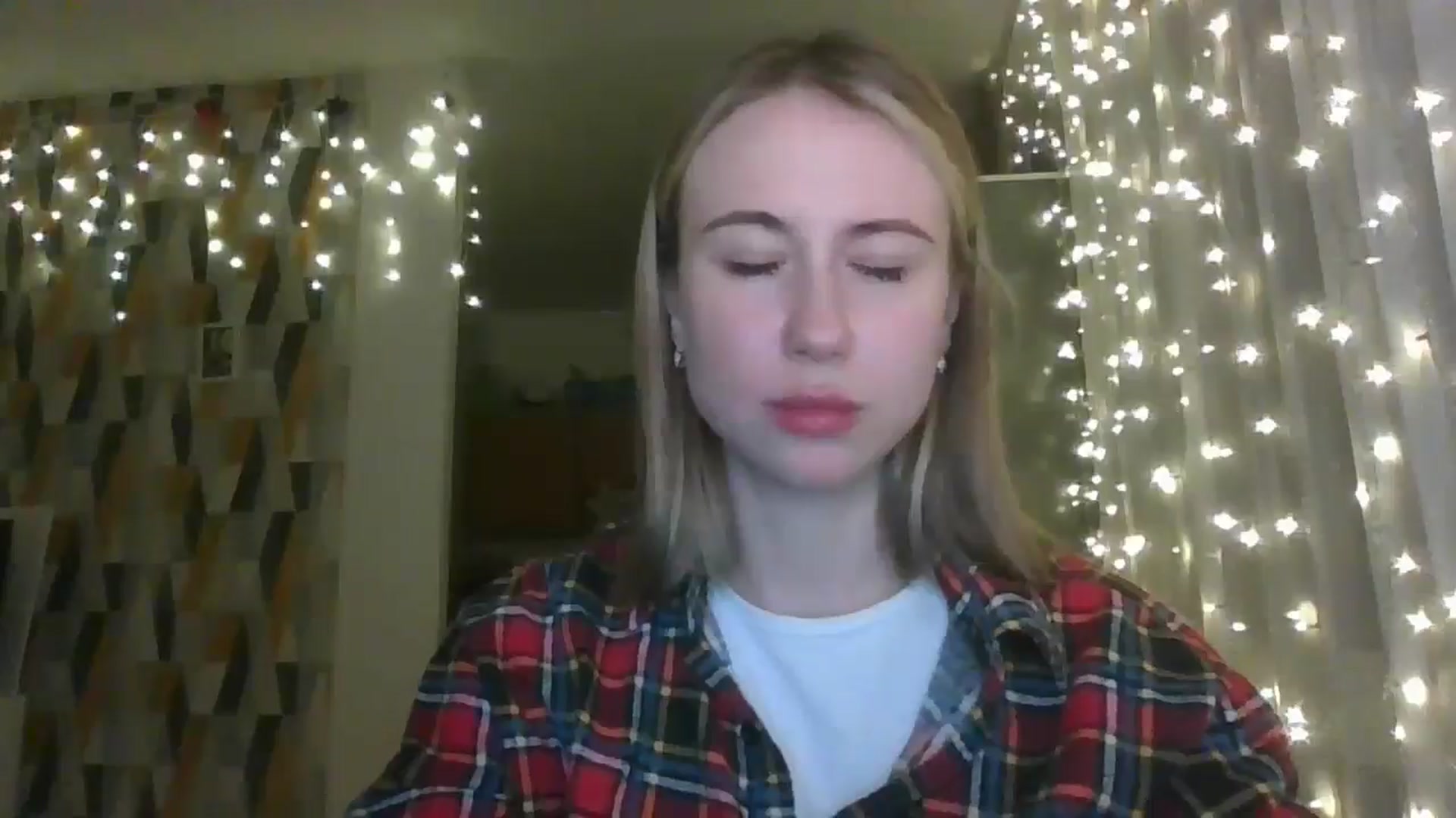 Gallery image thumbnail from Marmelade's myfreecams stream on, 02/01/2025, 22:51 image 14 of 20