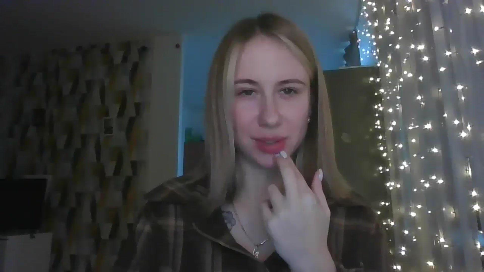 Gallery image thumbnail from Marmelade's myfreecams stream on, 02/06/2025, 15:31 image 8 of 20