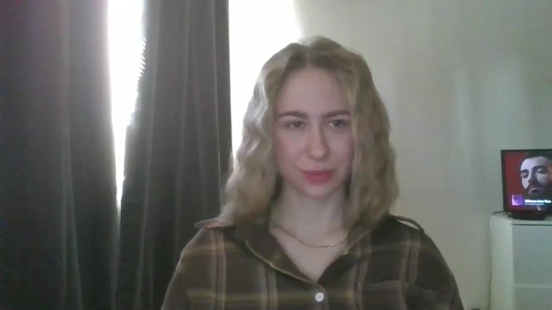 Gallery image thumbnail from Marmelade's myfreecams stream on, 03/21/2025, 13:15 image 6 of 20