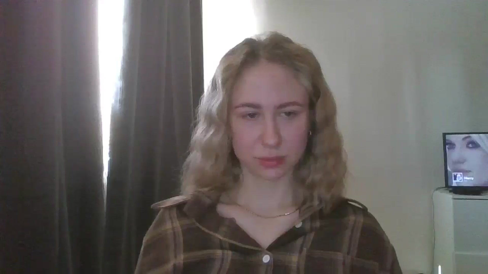 Gallery image thumbnail from Marmelade's myfreecams stream on, 03/21/2025, 13:15 image 18 of 20