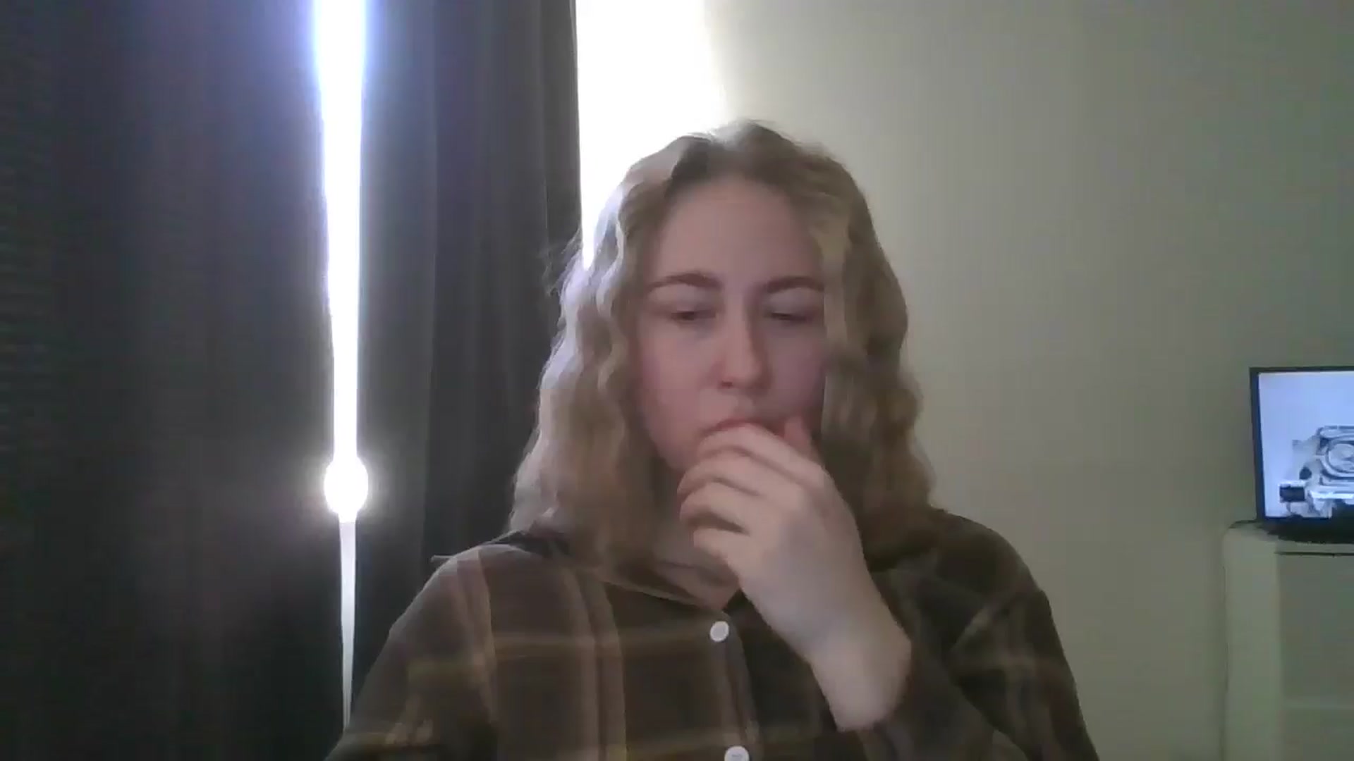 Gallery image thumbnail from Marmelade's myfreecams stream on, 03/21/2025, 14:08 image 16 of 20