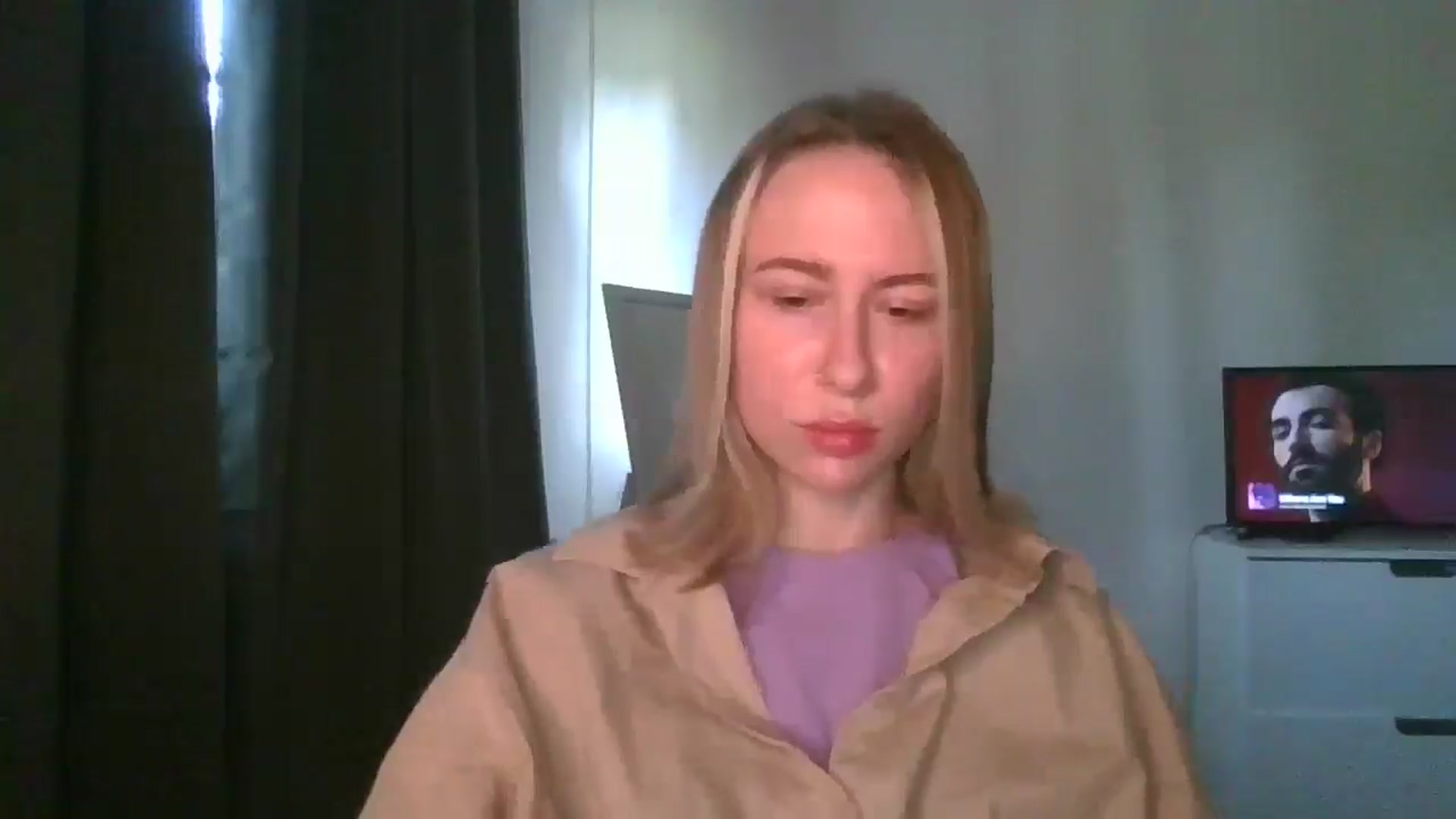 Gallery image thumbnail from Marmelade's myfreecams stream on, 03/22/2025, 09:59 image 19 of 20