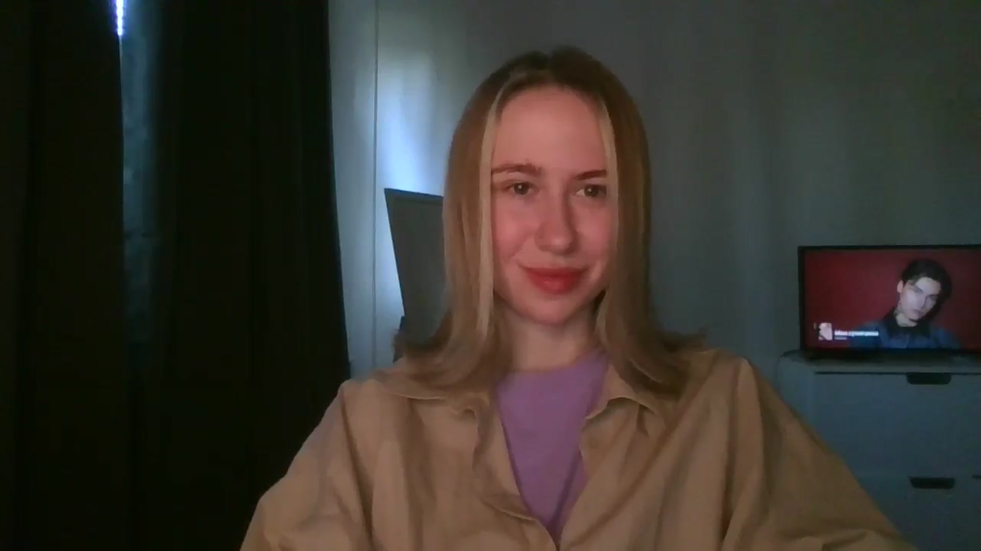 Gallery image thumbnail from Marmelade's myfreecams stream on, 03/22/2025, 09:59 image 2 of 20