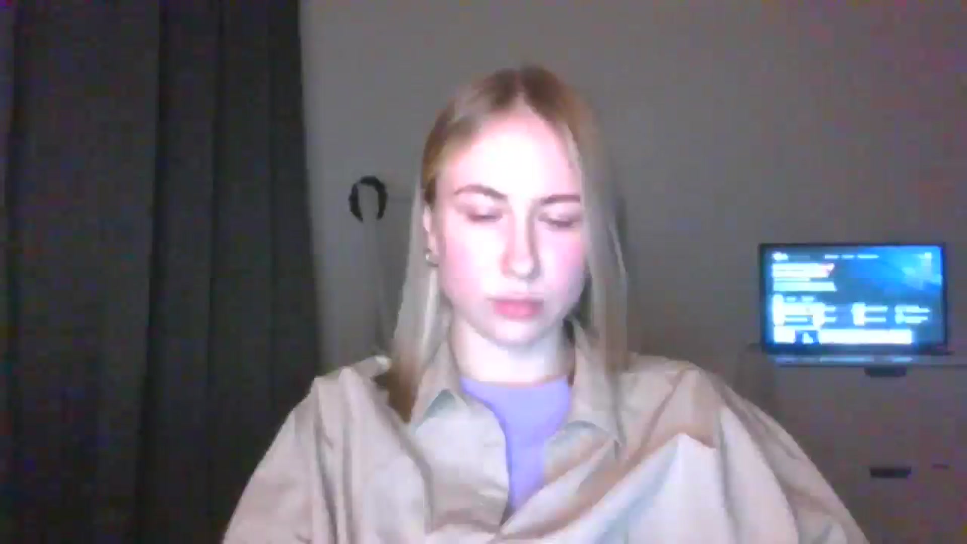 Gallery image thumbnail from Marmelade's myfreecams stream on, 03/24/2025, 22:48 image 18 of 20