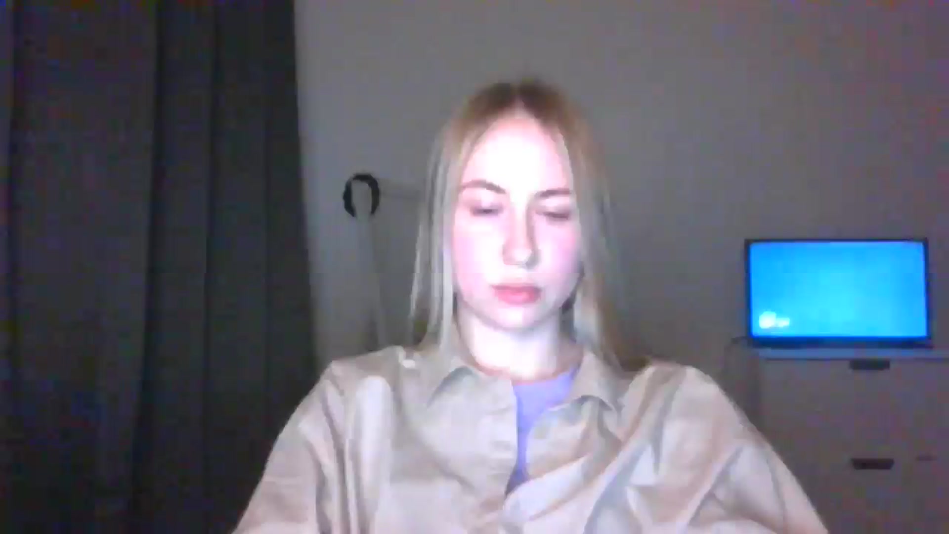 Gallery image thumbnail from Marmelade's myfreecams stream on, 03/24/2025, 23:38 image 19 of 20