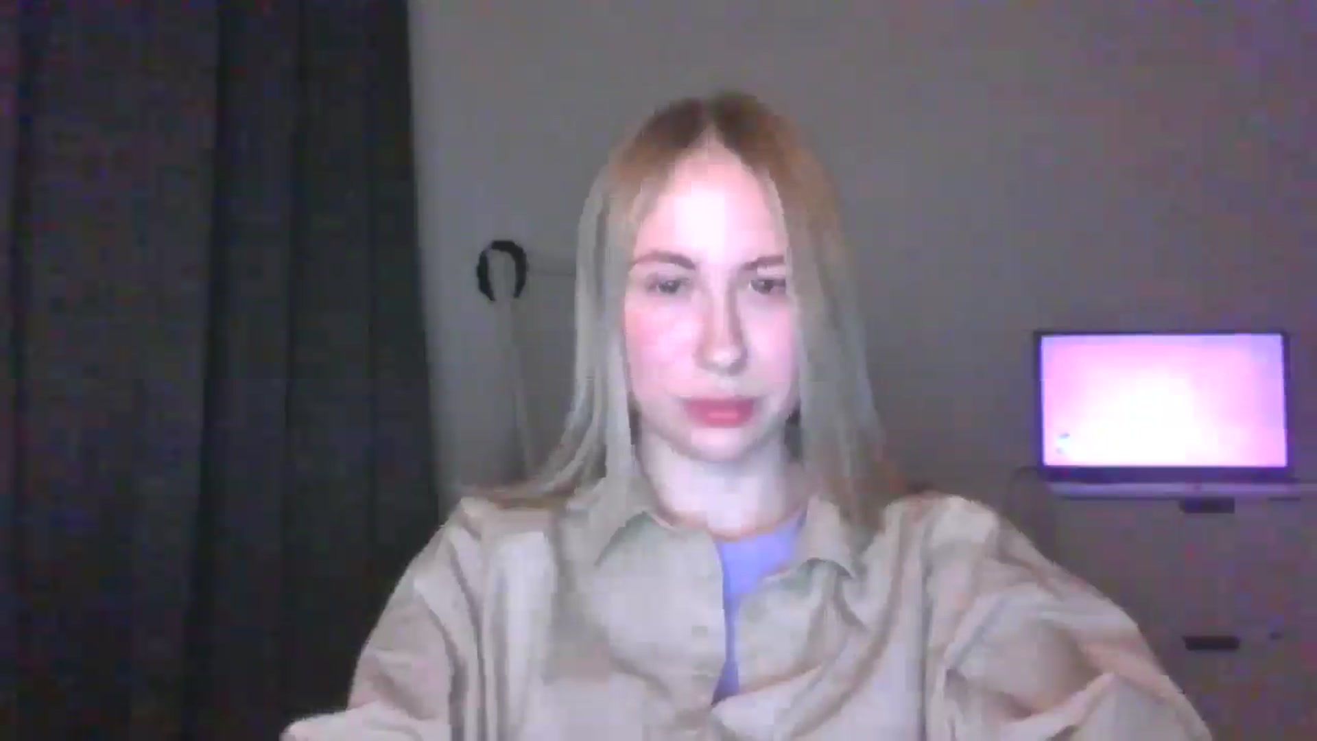 Gallery image thumbnail from Marmelade's myfreecams stream on, 03/24/2025, 23:38 image 18 of 20