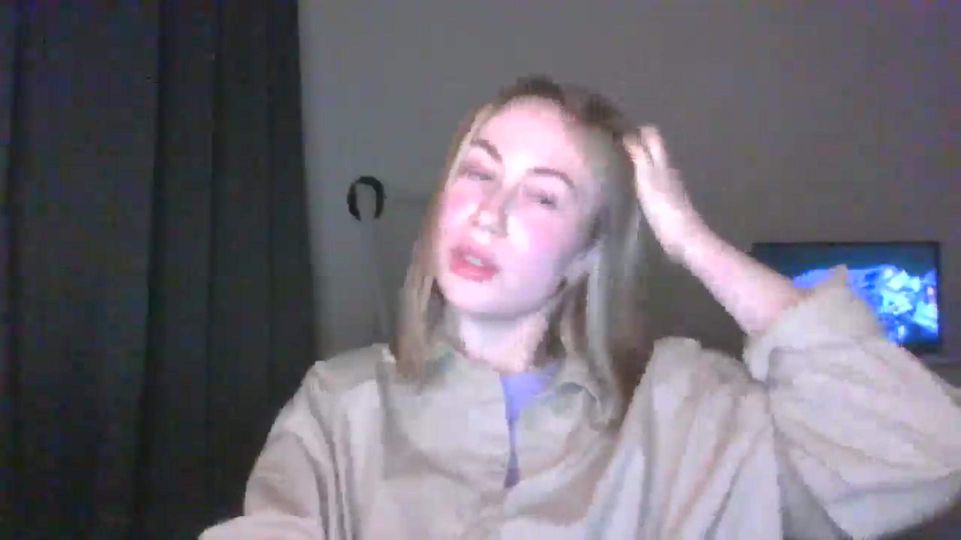 Gallery image thumbnail from Marmelade's myfreecams stream on, 03/24/2025, 23:38 image 10 of 20