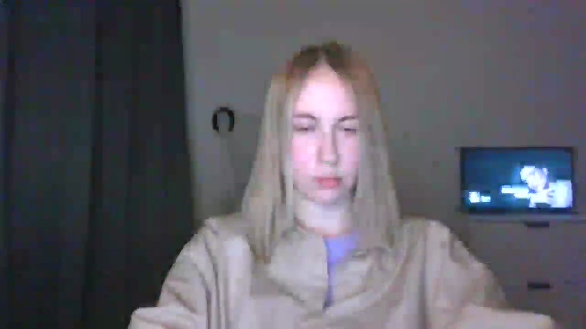 Gallery image thumbnail from Marmelade's myfreecams stream on, 03/24/2025, 23:38 image 14 of 20