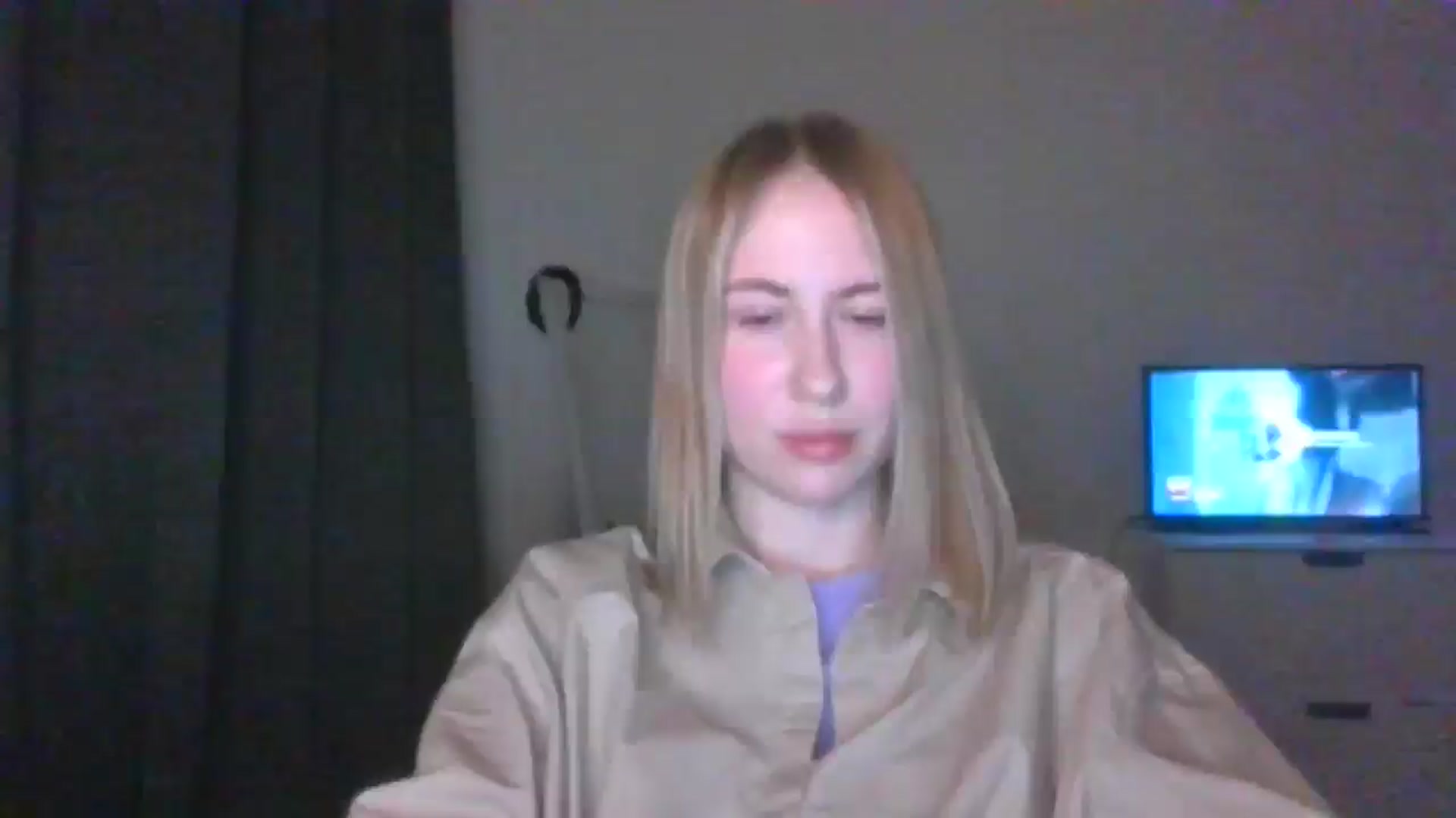 Gallery image thumbnail from Marmelade's myfreecams stream on, 03/24/2025, 23:38 image 8 of 20