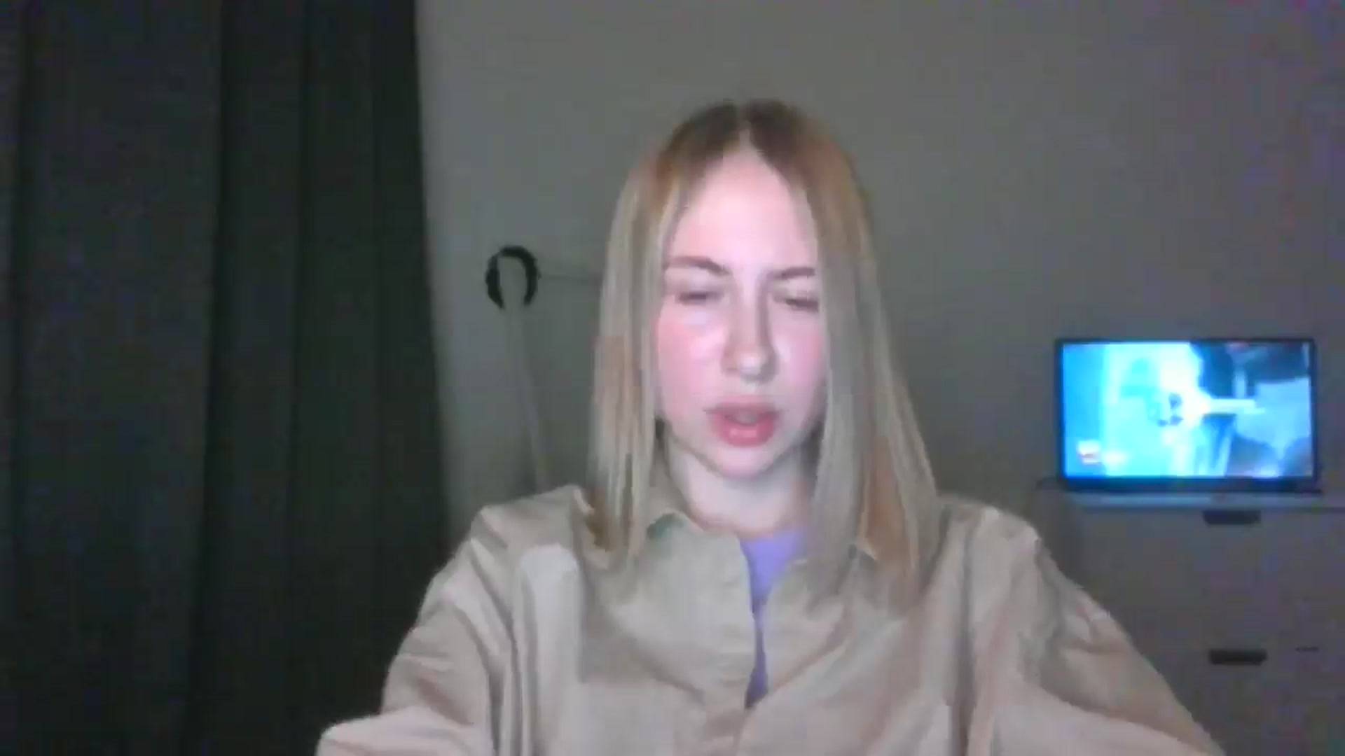Gallery image thumbnail from Marmelade's myfreecams stream on, 03/24/2025, 23:38 image 7 of 20