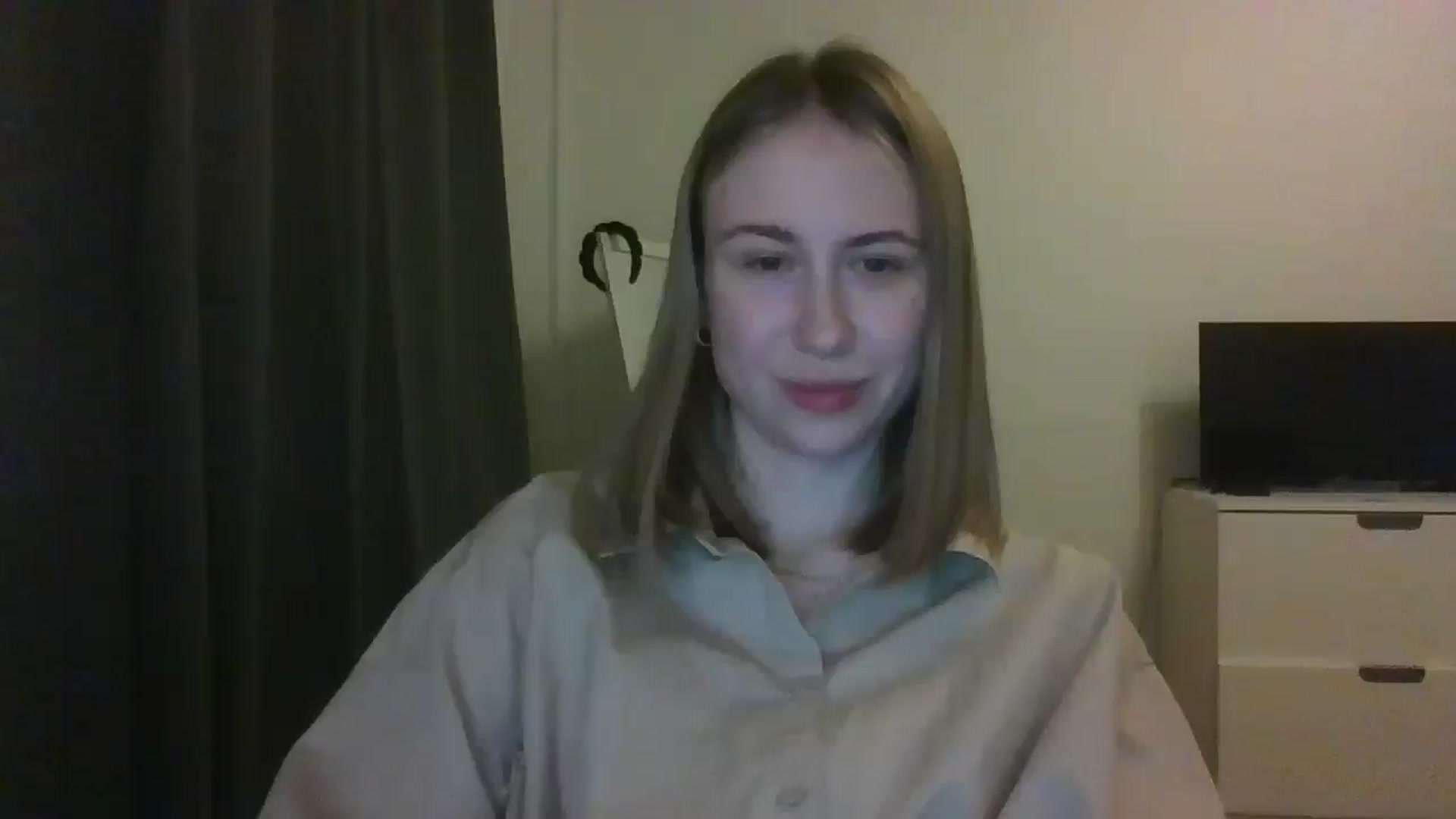 Gallery image thumbnail from Marmelade's myfreecams stream on, 03/25/2025, 23:07 image 9 of 20