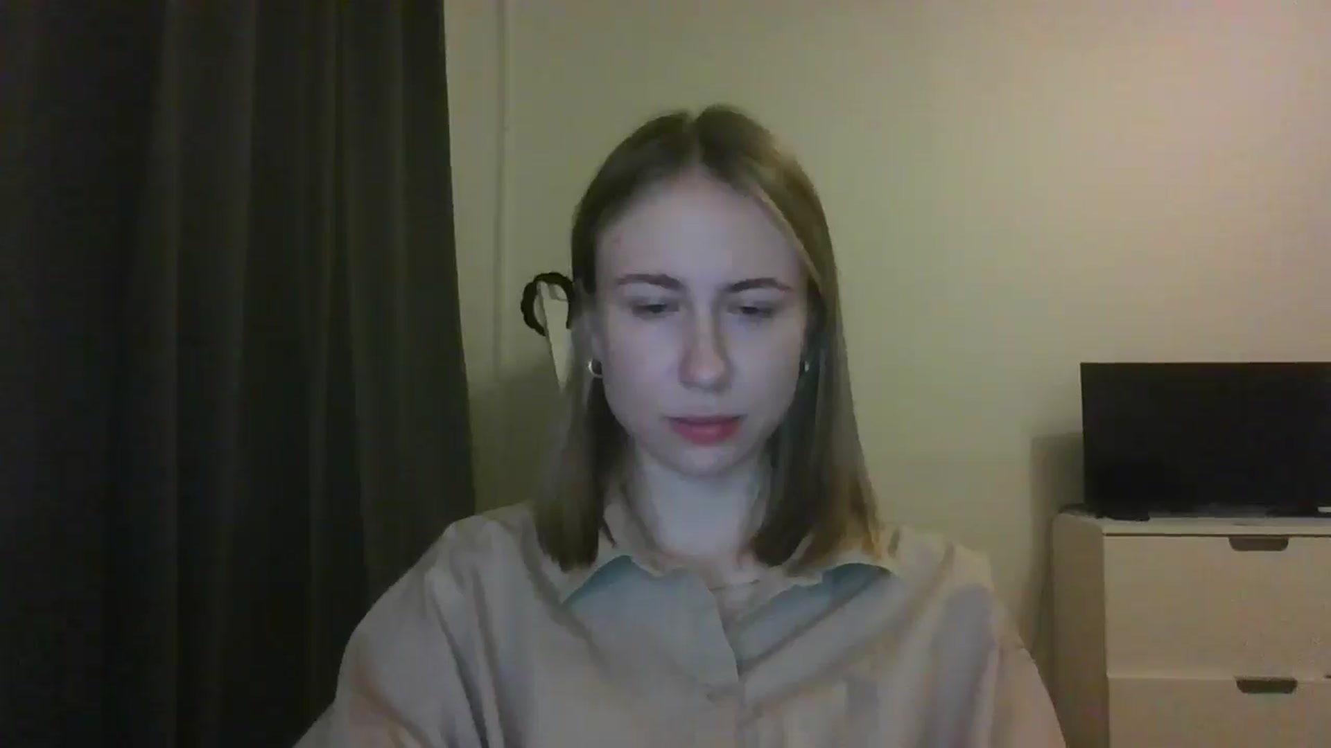 Gallery image thumbnail from Marmelade's myfreecams stream on, 03/25/2025, 23:07 image 17 of 20