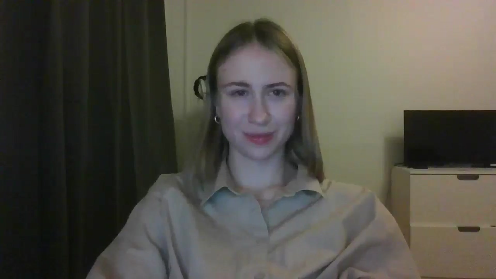 Gallery image thumbnail from Marmelade's myfreecams stream on, 03/25/2025, 23:07 image 14 of 20