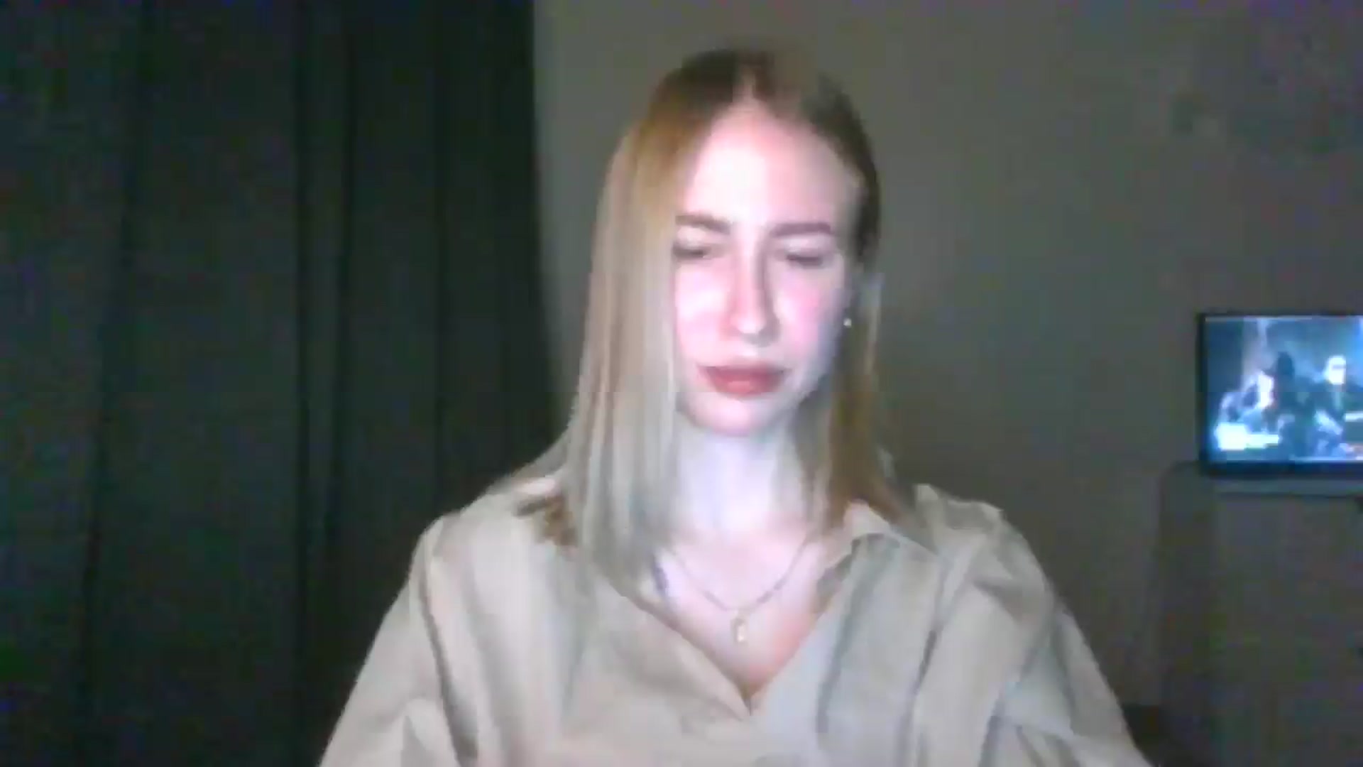 Gallery image thumbnail from Marmelade's myfreecams stream on, 03/27/2025, 22:49 image 10 of 20