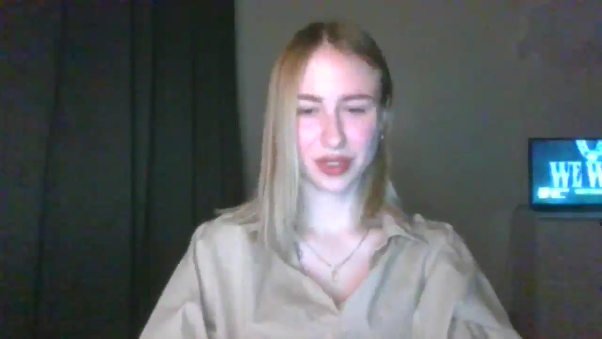 Gallery image thumbnail from Marmelade's myfreecams stream on, 03/27/2025, 22:49 image 8 of 20