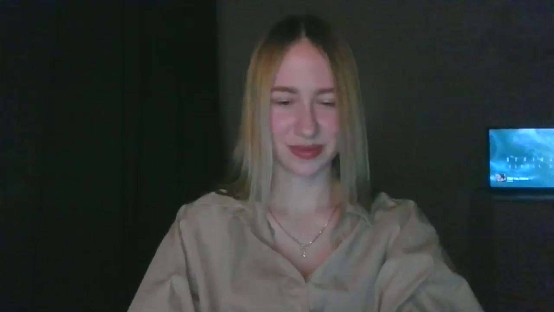 Gallery image thumbnail from Marmelade's myfreecams stream on, 03/27/2025, 22:49 image 4 of 20