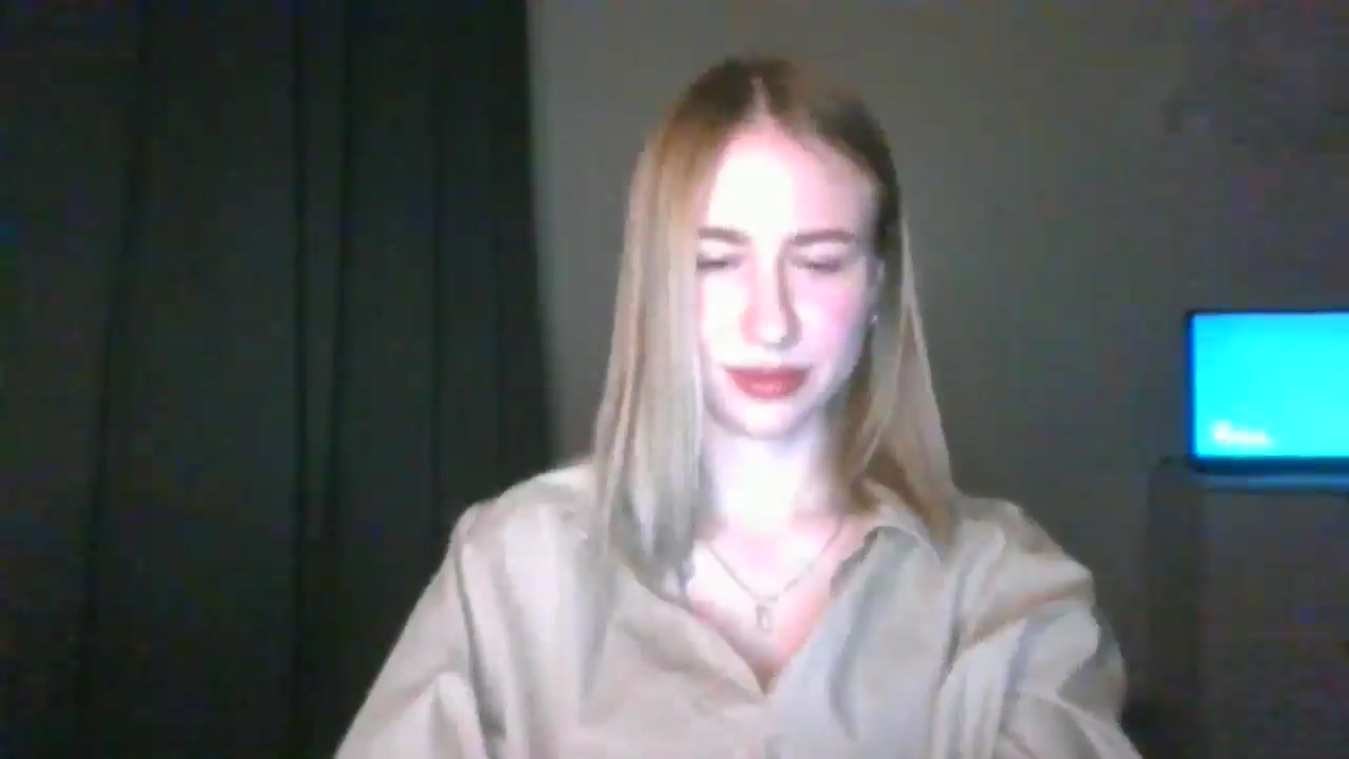 Gallery image thumbnail from Marmelade's myfreecams stream on, 03/27/2025, 22:49 image 12 of 20