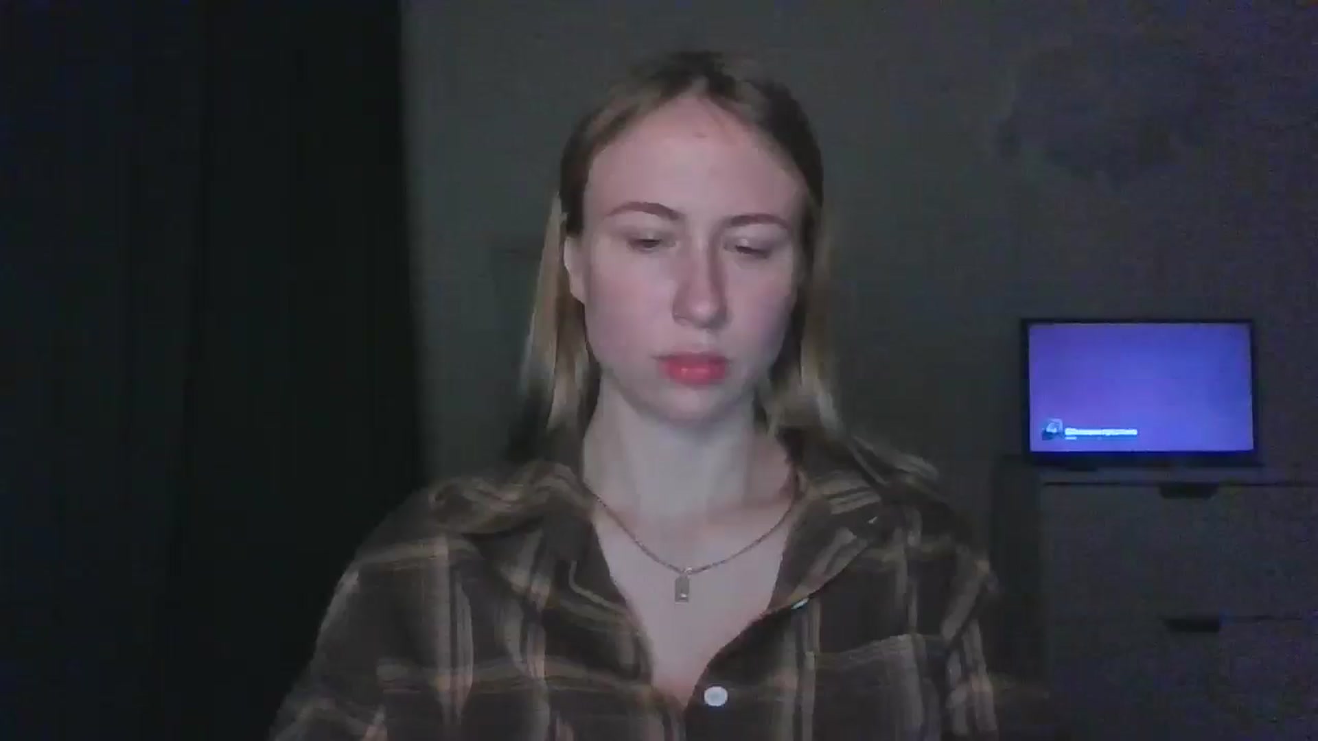 Gallery image thumbnail from Marmelade's myfreecams stream on, 03/29/2025, 23:56 image 16 of 20