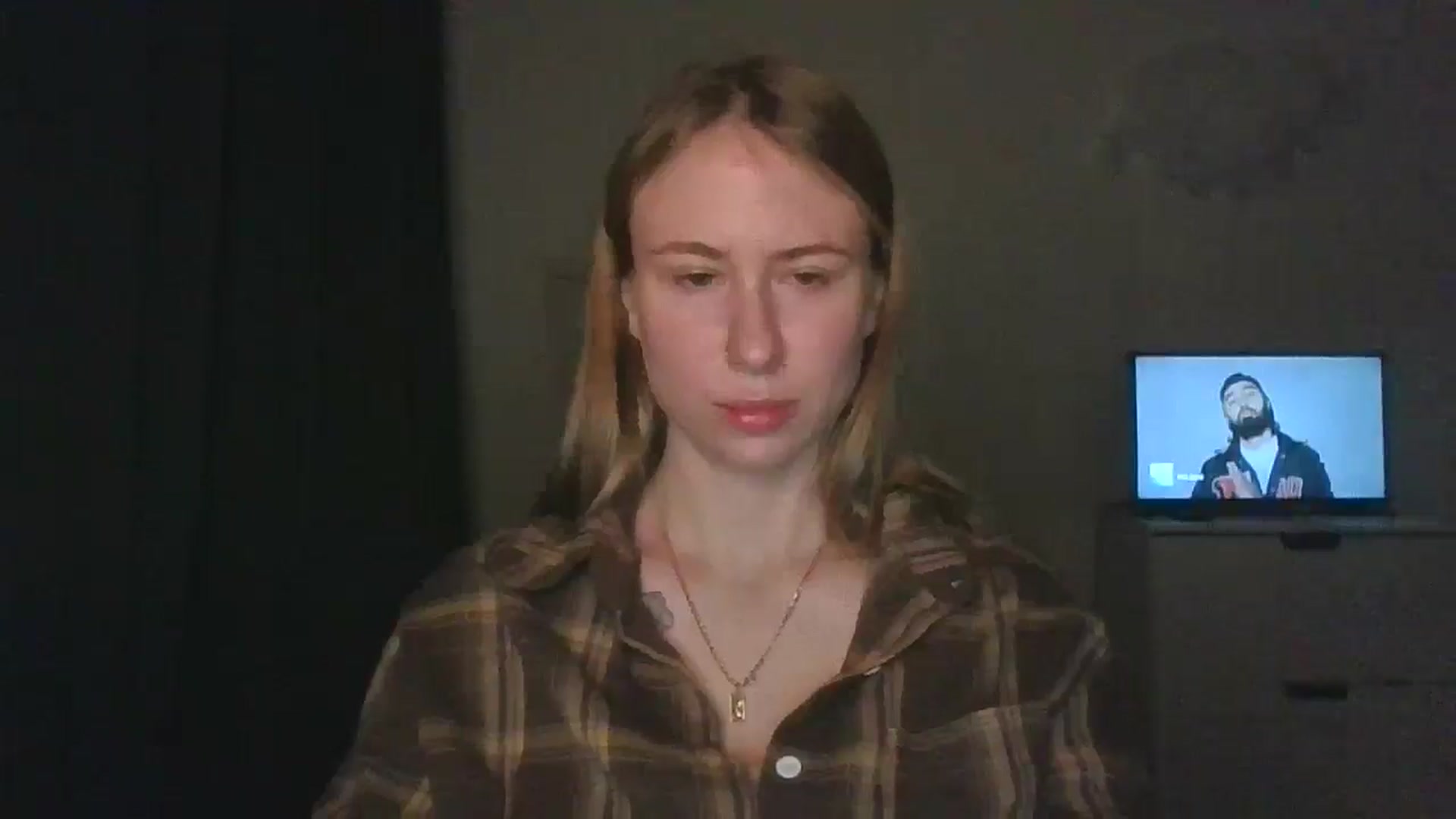 Gallery image thumbnail from Marmelade's myfreecams stream on, 03/29/2025, 23:56 image 17 of 20