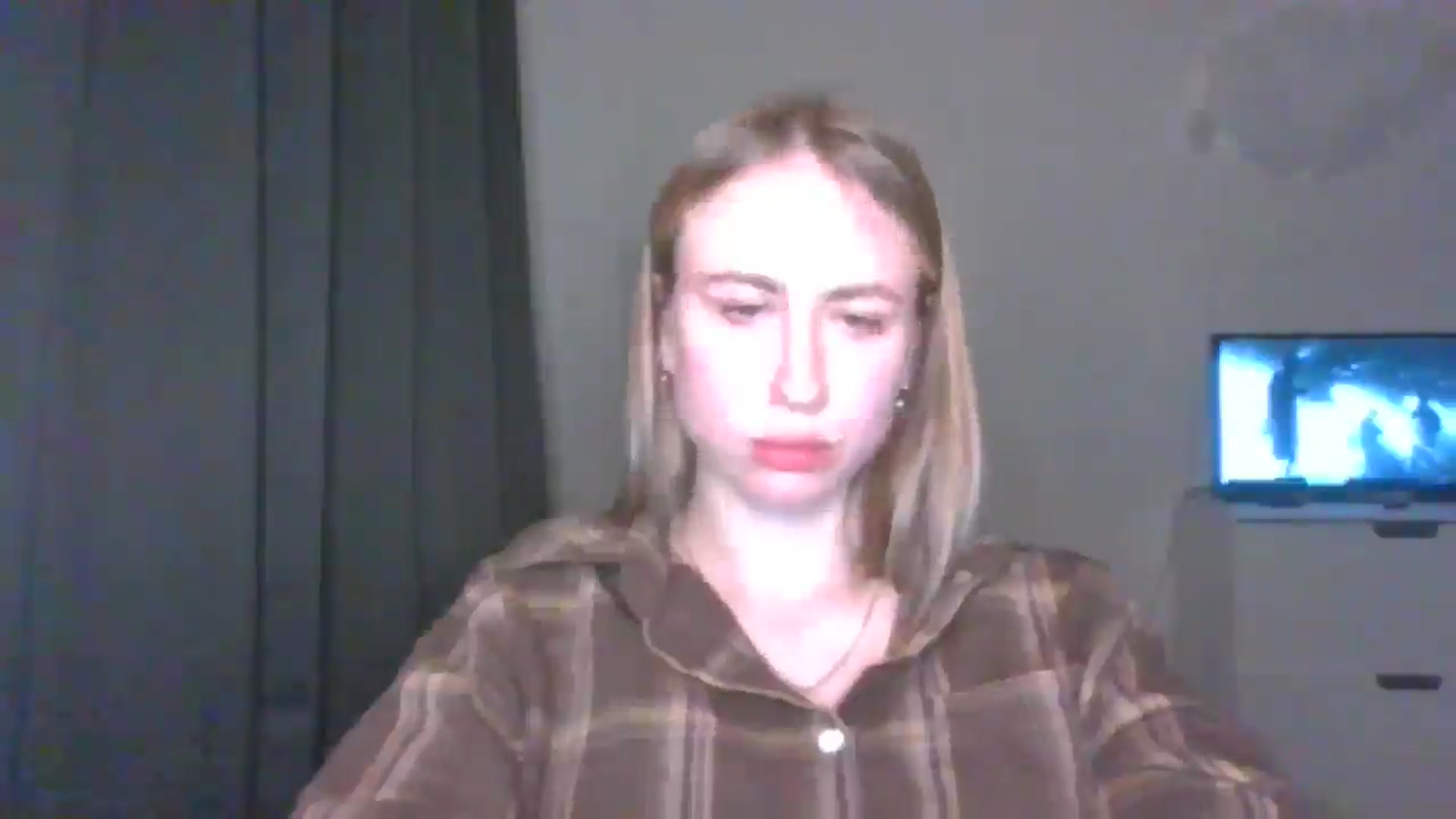 Gallery image thumbnail from Marmelade's myfreecams stream on, 04/02/2025, 21:32 image 10 of 20