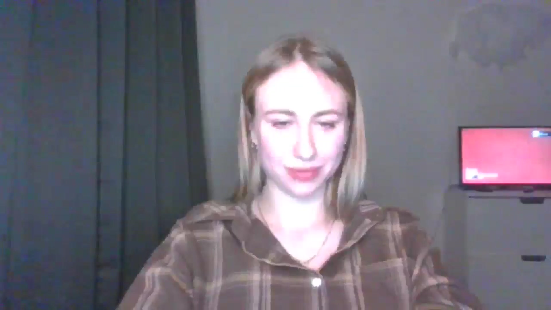 Gallery image thumbnail from Marmelade's myfreecams stream on, 04/02/2025, 21:32 image 7 of 20