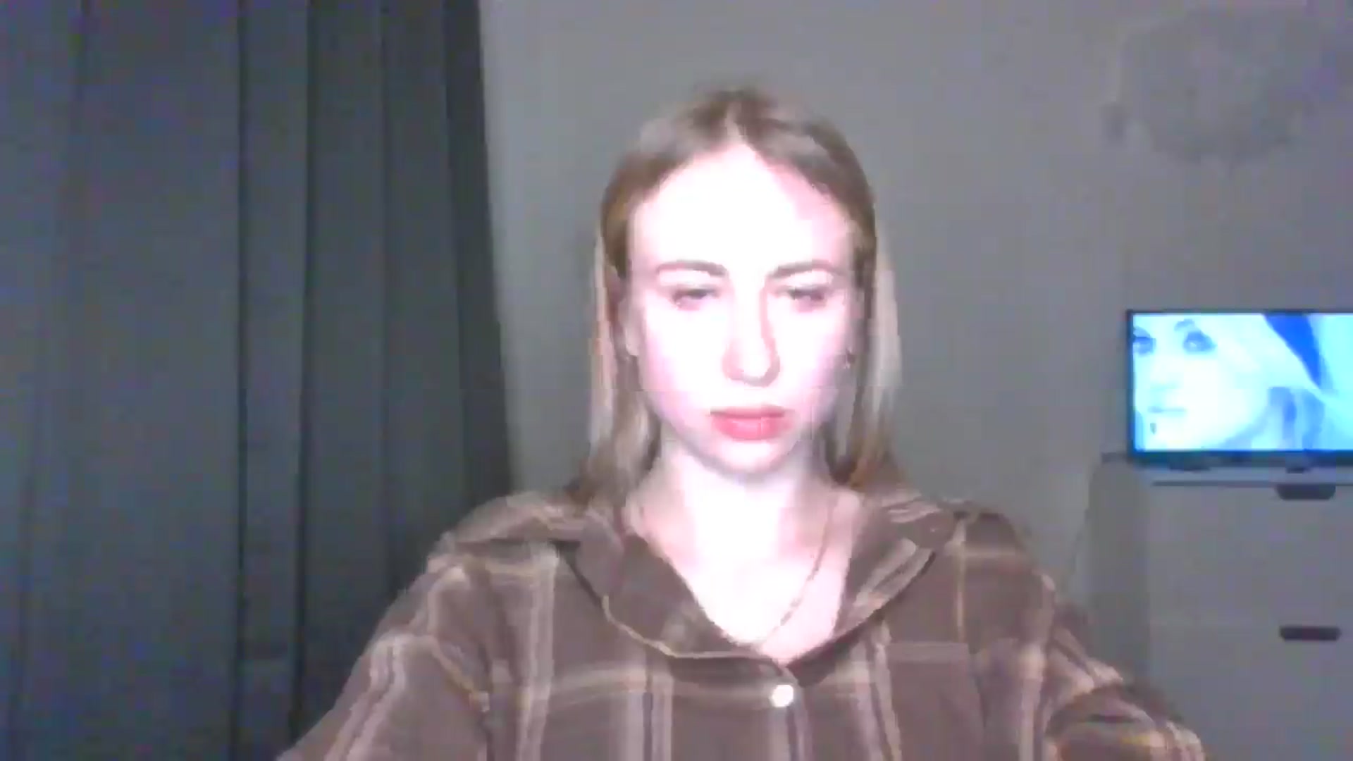 Gallery image thumbnail from Marmelade's myfreecams stream on, 04/02/2025, 21:32 image 13 of 20