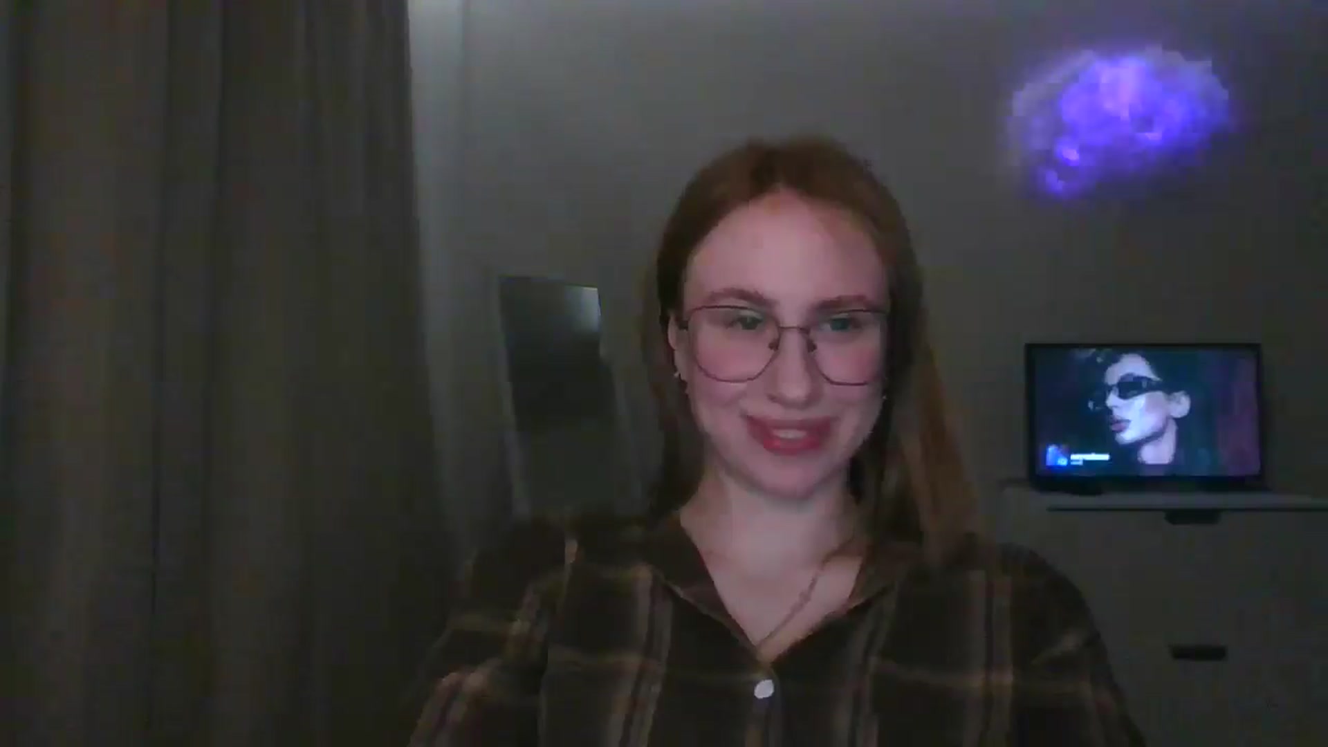 Gallery image thumbnail from Marmelade's myfreecams stream on, 04/22/2025, 22:31 image 8 of 20