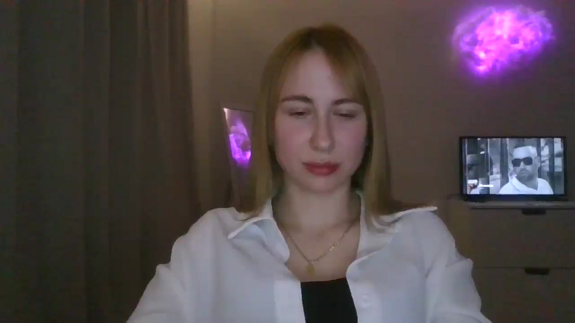 Gallery image thumbnail from Marmelade's myfreecams stream on, 05/13/2025, 22:07 image 11 of 20