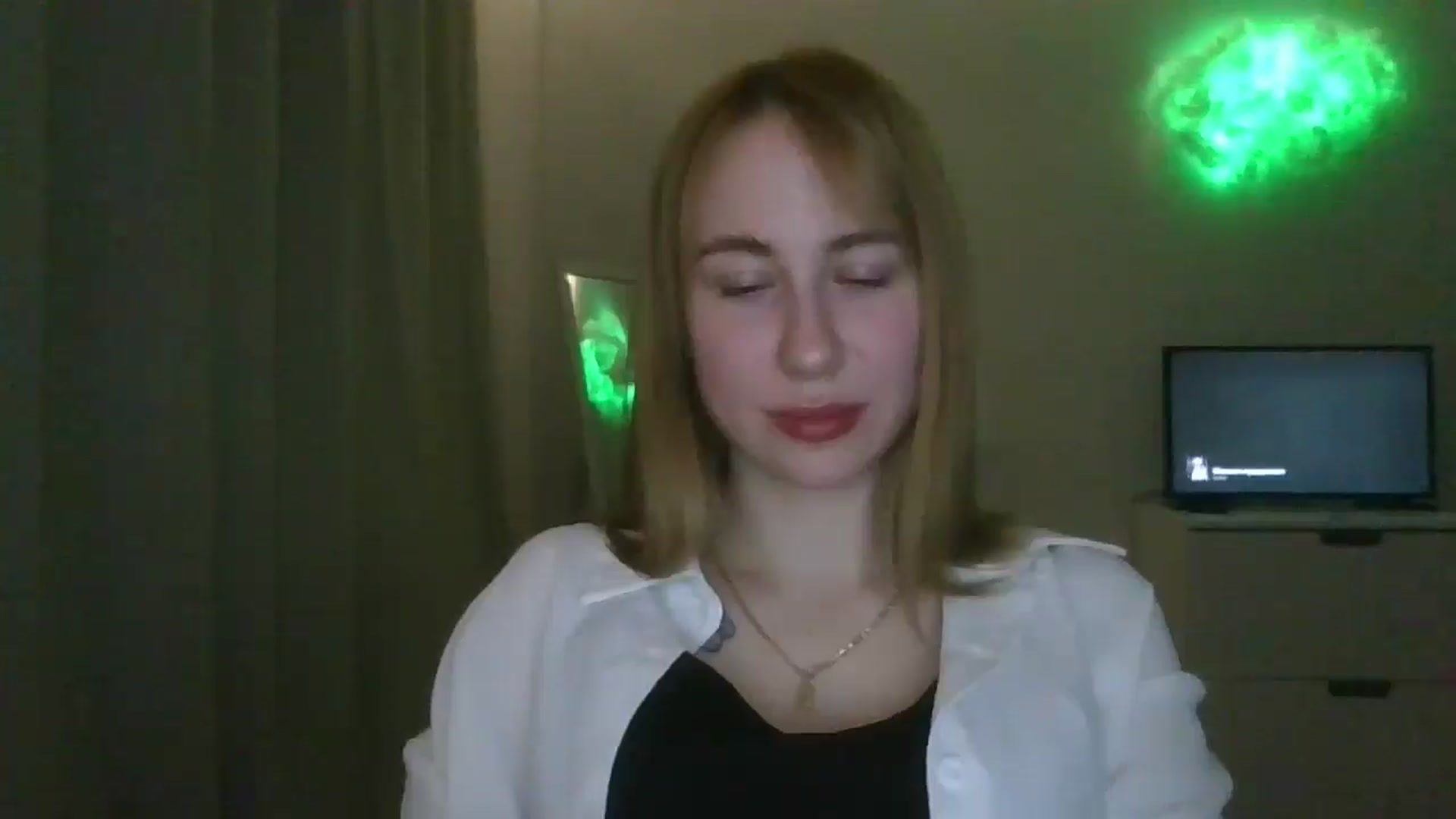 Gallery image thumbnail from Marmelade's myfreecams stream on, 05/13/2025, 22:07 image 18 of 20