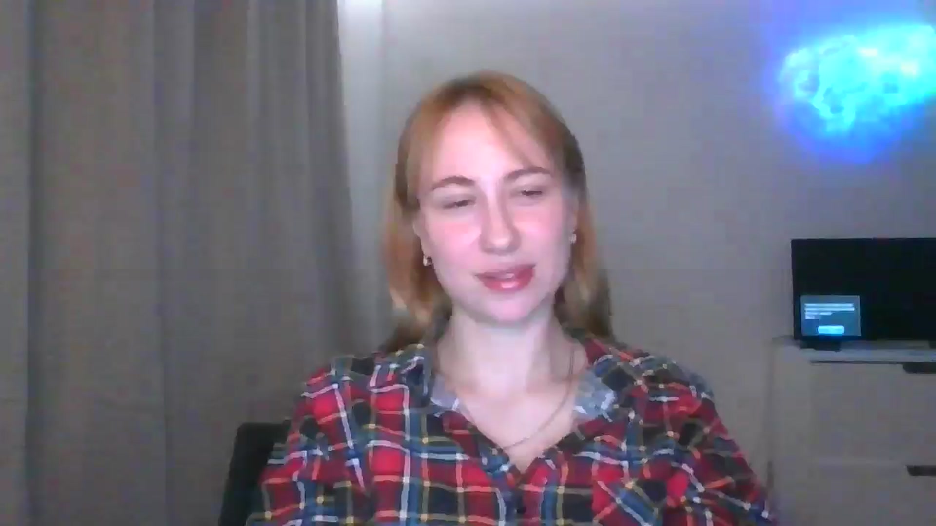 Gallery image thumbnail from Marmelade's myfreecams stream on, 05/18/2025, 21:58 image 4 of 20