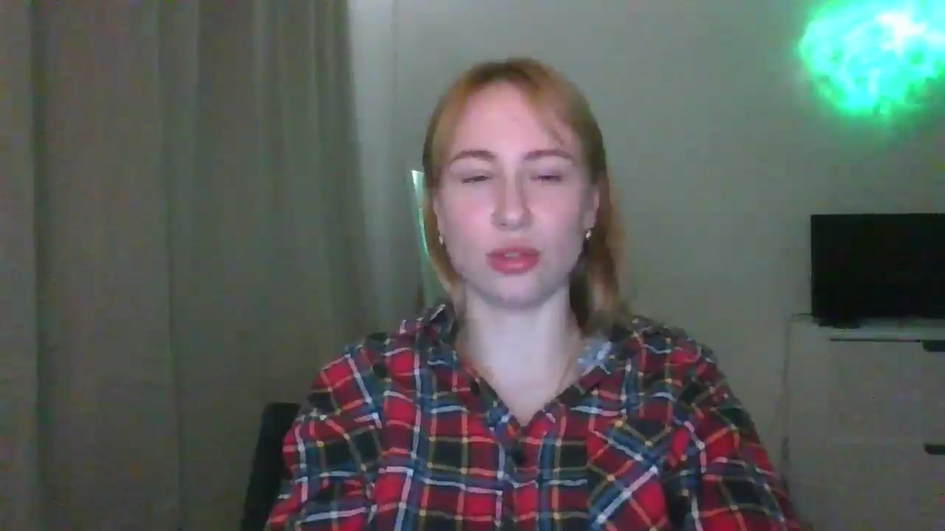 Gallery image thumbnail from Marmelade's myfreecams stream on, 05/18/2025, 21:58 image 15 of 20