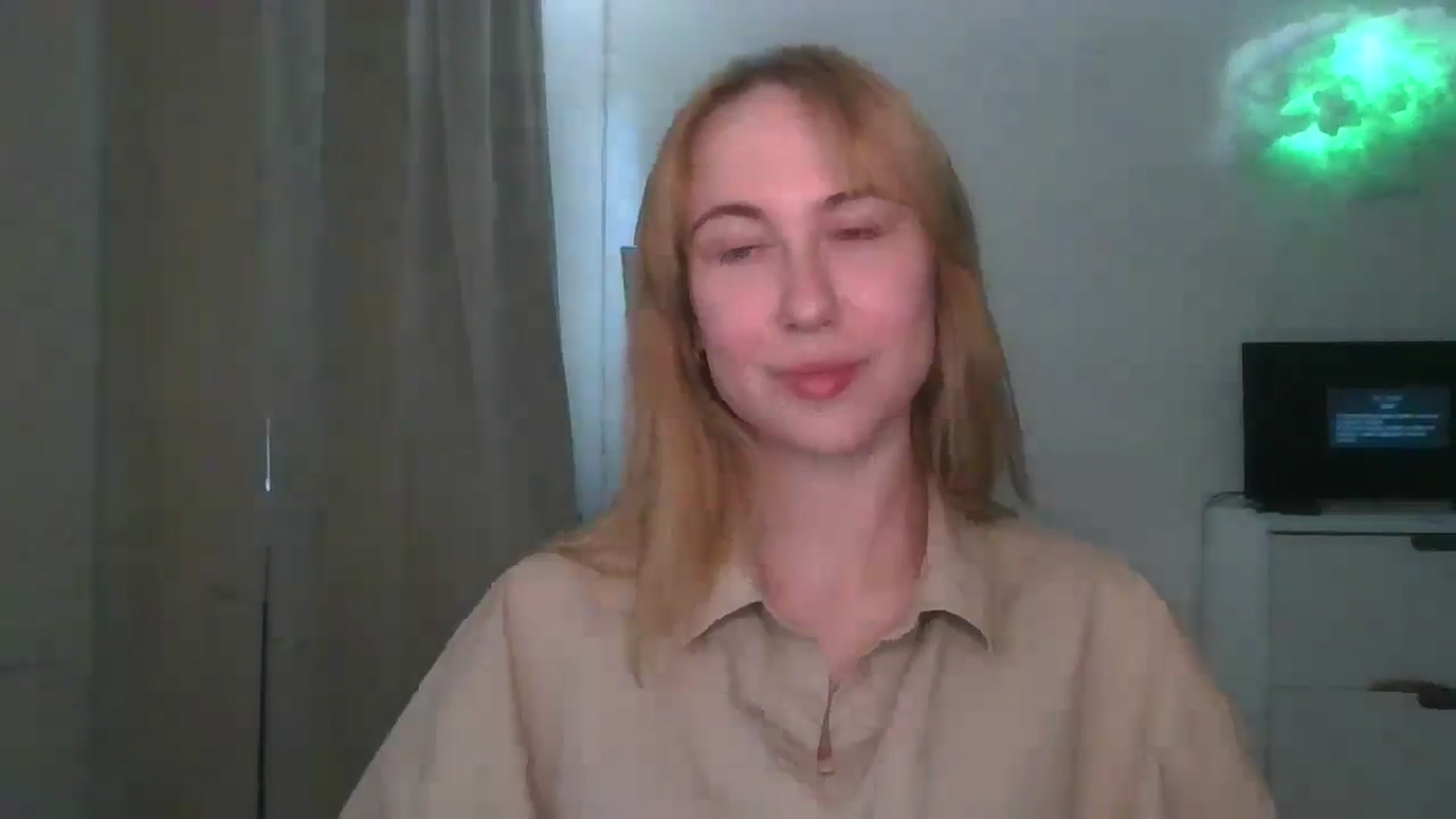 Gallery image thumbnail from Marmelade's myfreecams stream on, 06/03/2025, 16:32 image 5 of 20